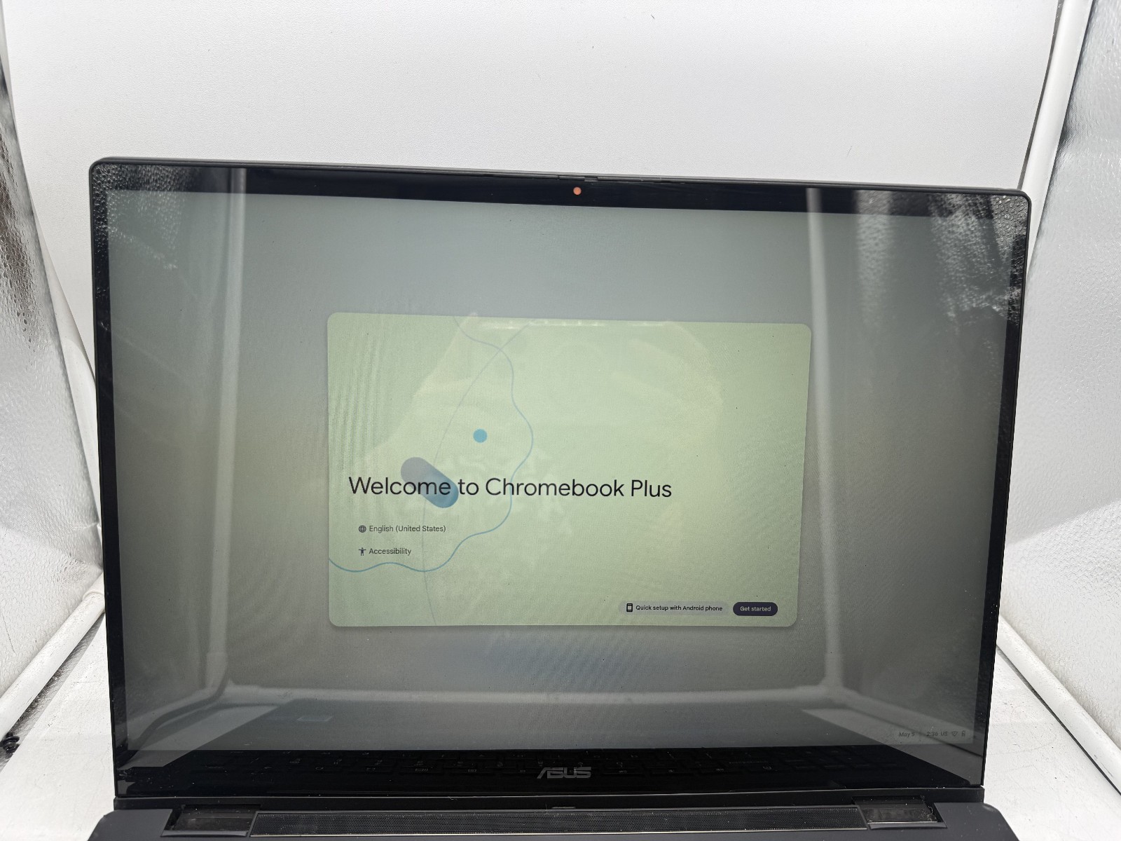 ASUS Chromebook 16″ i3 12th Gen 8GB 128GB (READ)