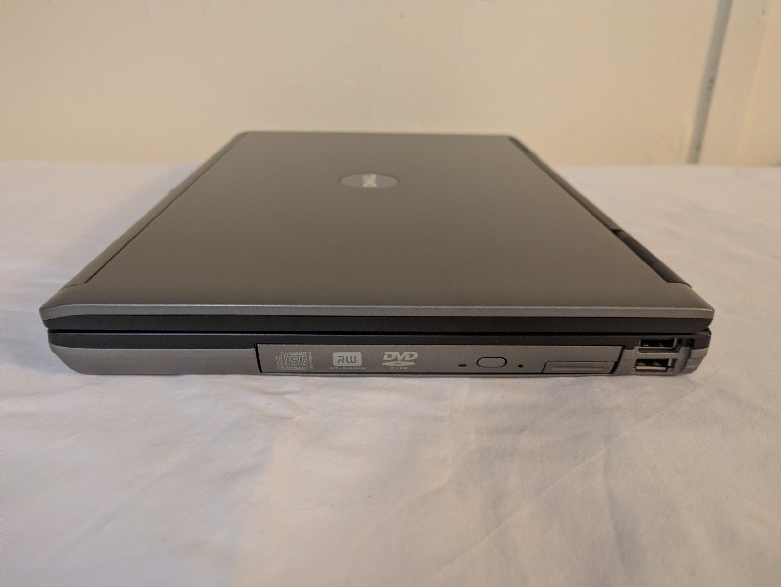 Dell Latitude D630 Laptop 14″ Intel C2D 2.2GHz 4GB RAM 160GB HDD Windows XP 💻