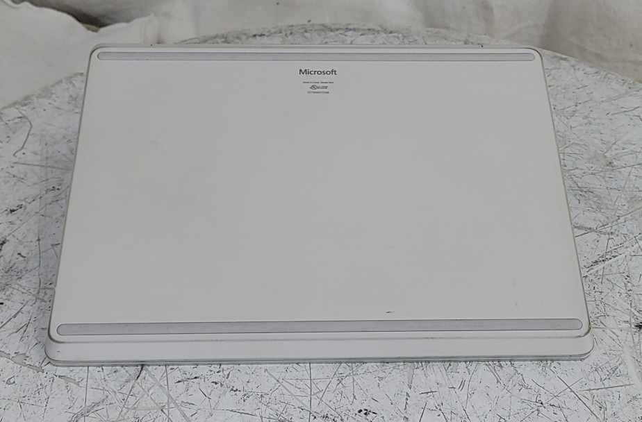 MICROSOFT Surface Laptop Go 1943 Laptop Core I5-1035G1 8GB 128GB SEE NOTES