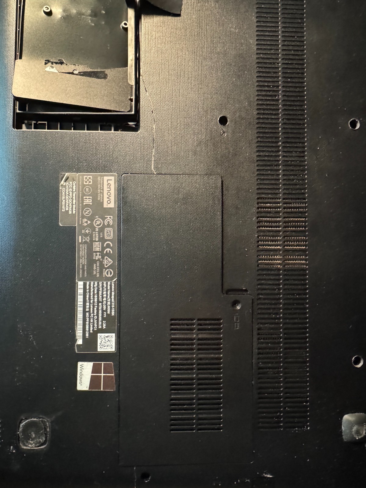 Lenovo ideapad 310-15isk – works but isues – Please see desc (4gb mem, No HD)