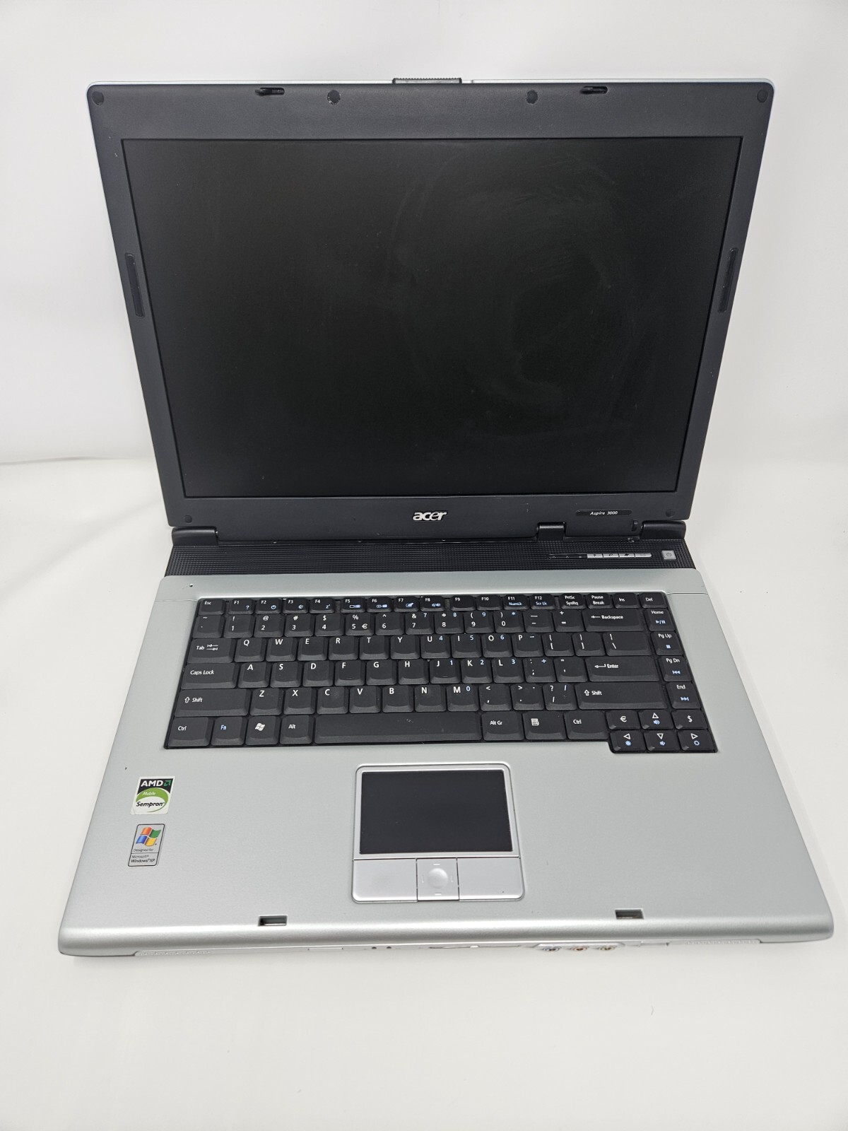 Acer Aspire 3000 Laptop (Parts or Repair) – 15.4″ – AMD Mobile Sempron