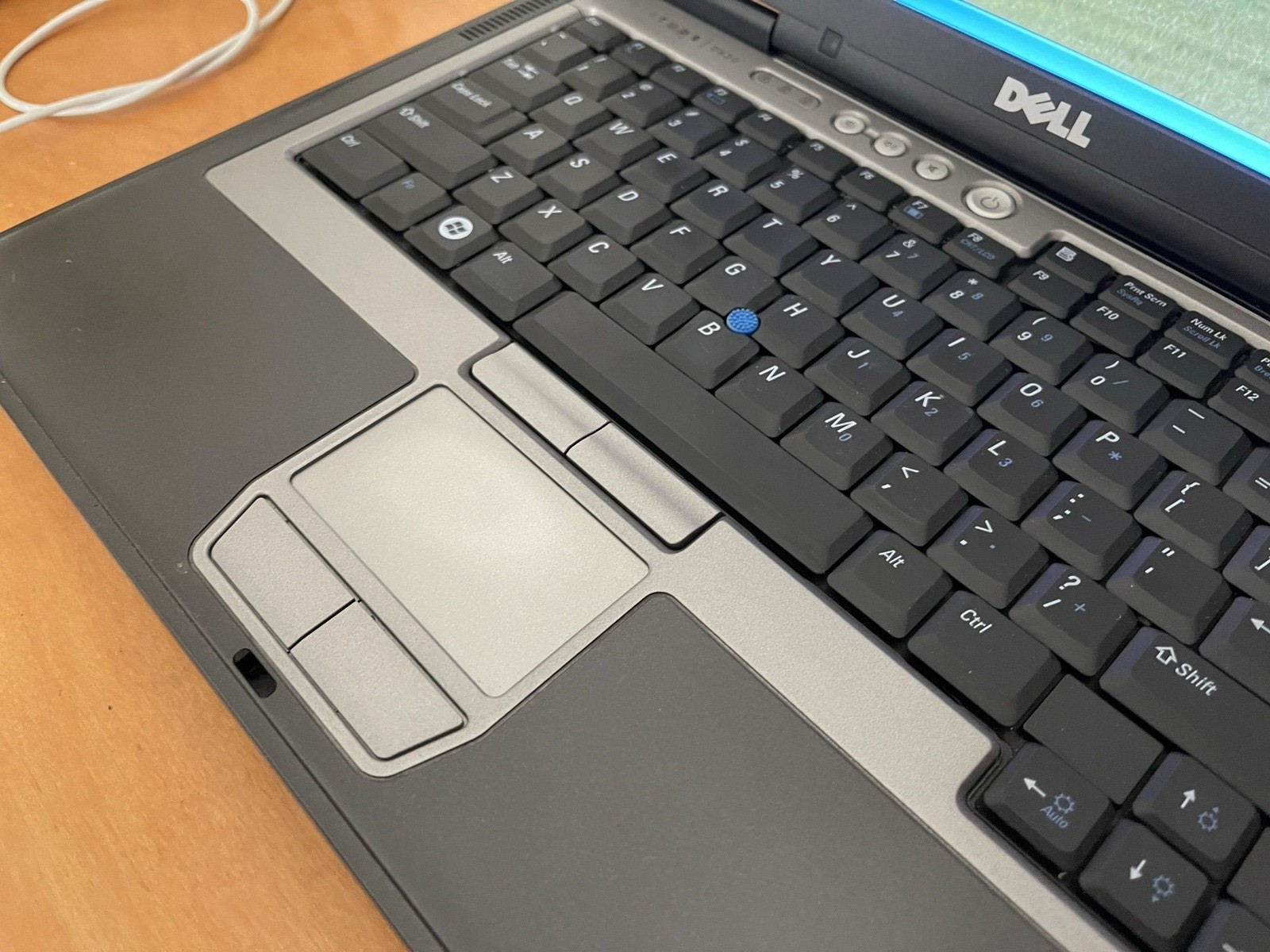 DELL D630 D620 14″ Windows XP Laptop 1.7Ghz, 3GB, 120 GB SSD, DVD, RS232 Serial