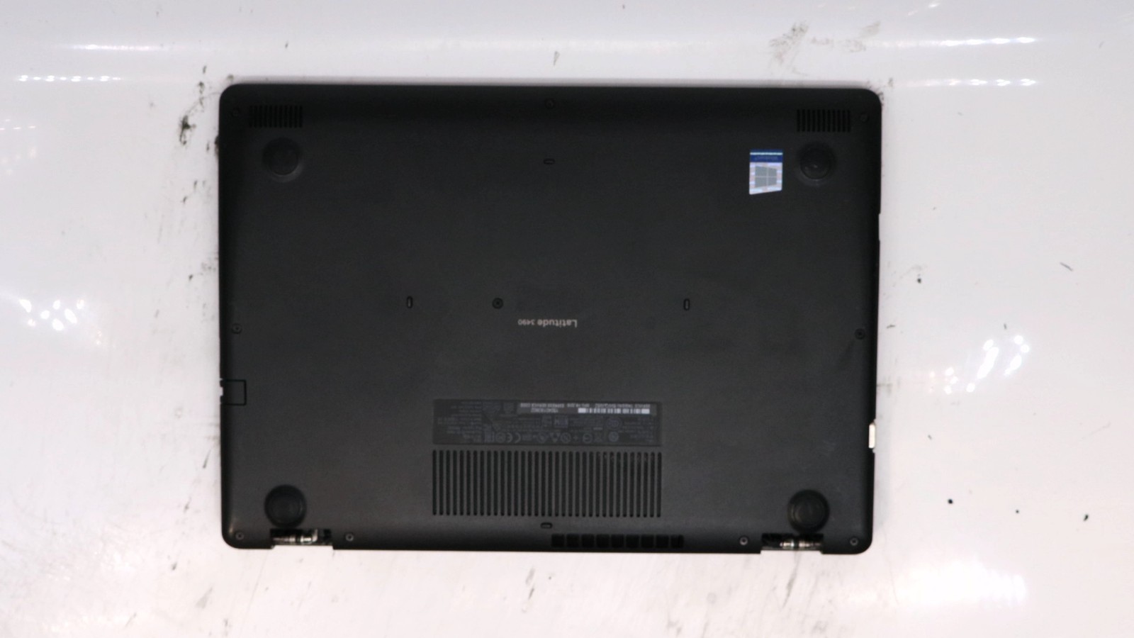 Dell Latitude 3490 14″ i5-7200u 8GB 128GB – Fair READ DESC