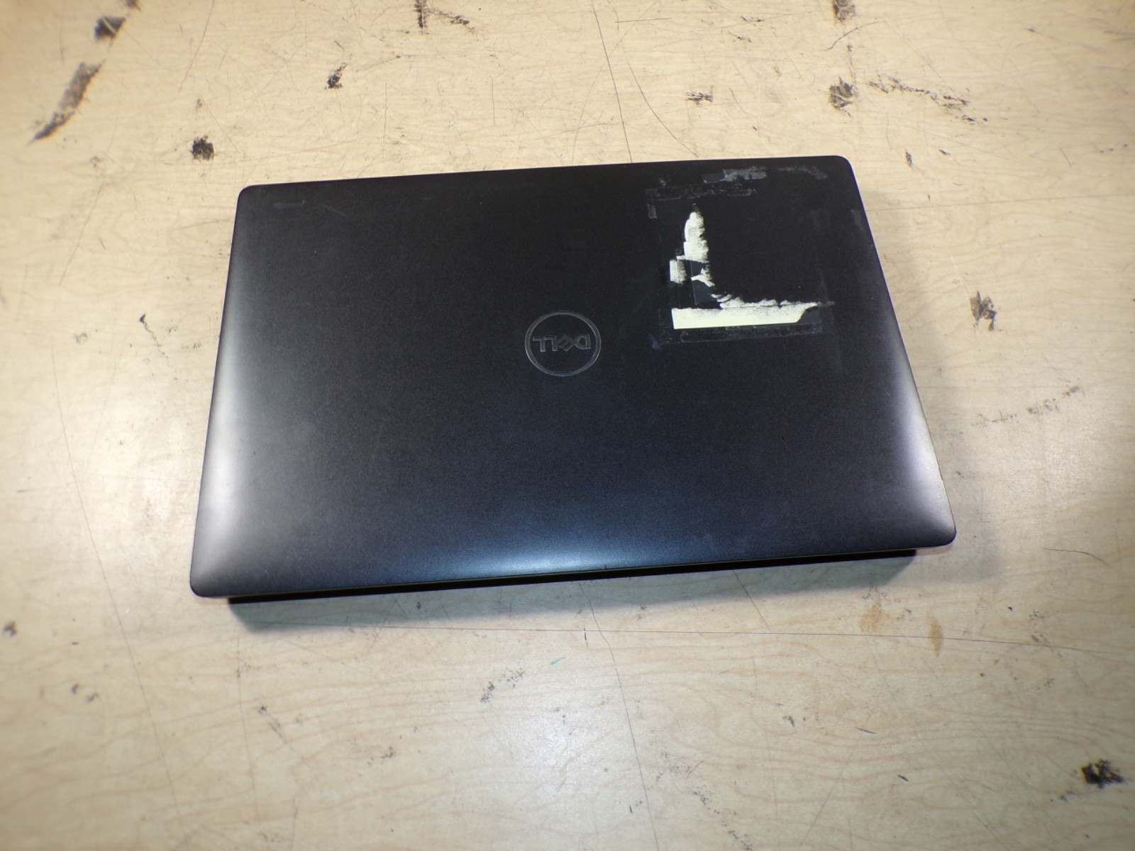 DELL LATITUDE 5401 INTEL CORE I5-9400H 4GB RAM **NO HD/ NO CADDIE/ NO OS/ NO CHA