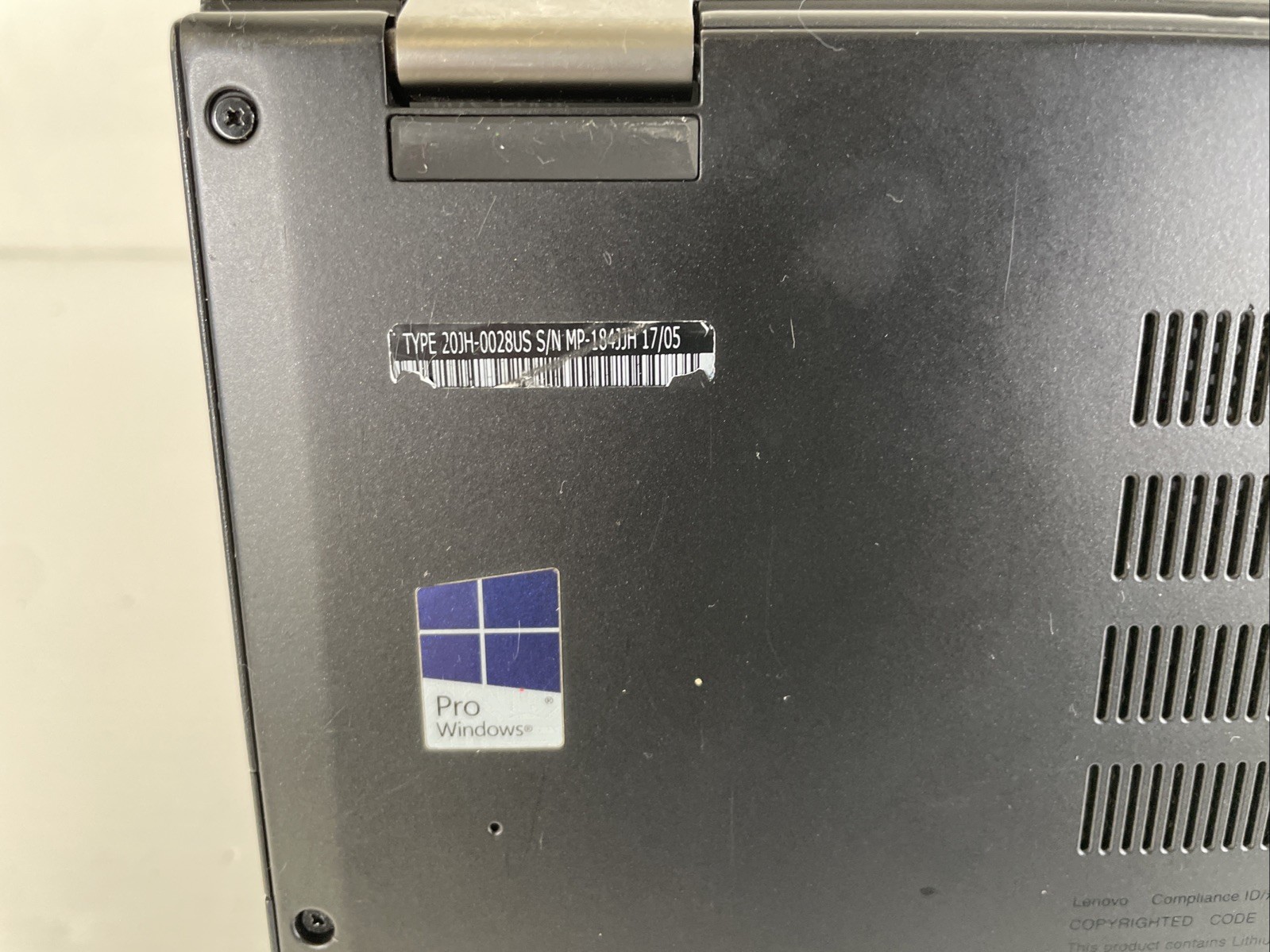 LENOVO YOGA 370 INTEL CORE I7-7500U 2.70GHZ **NO HD RAM, HDD, OS ** FOR PARTS