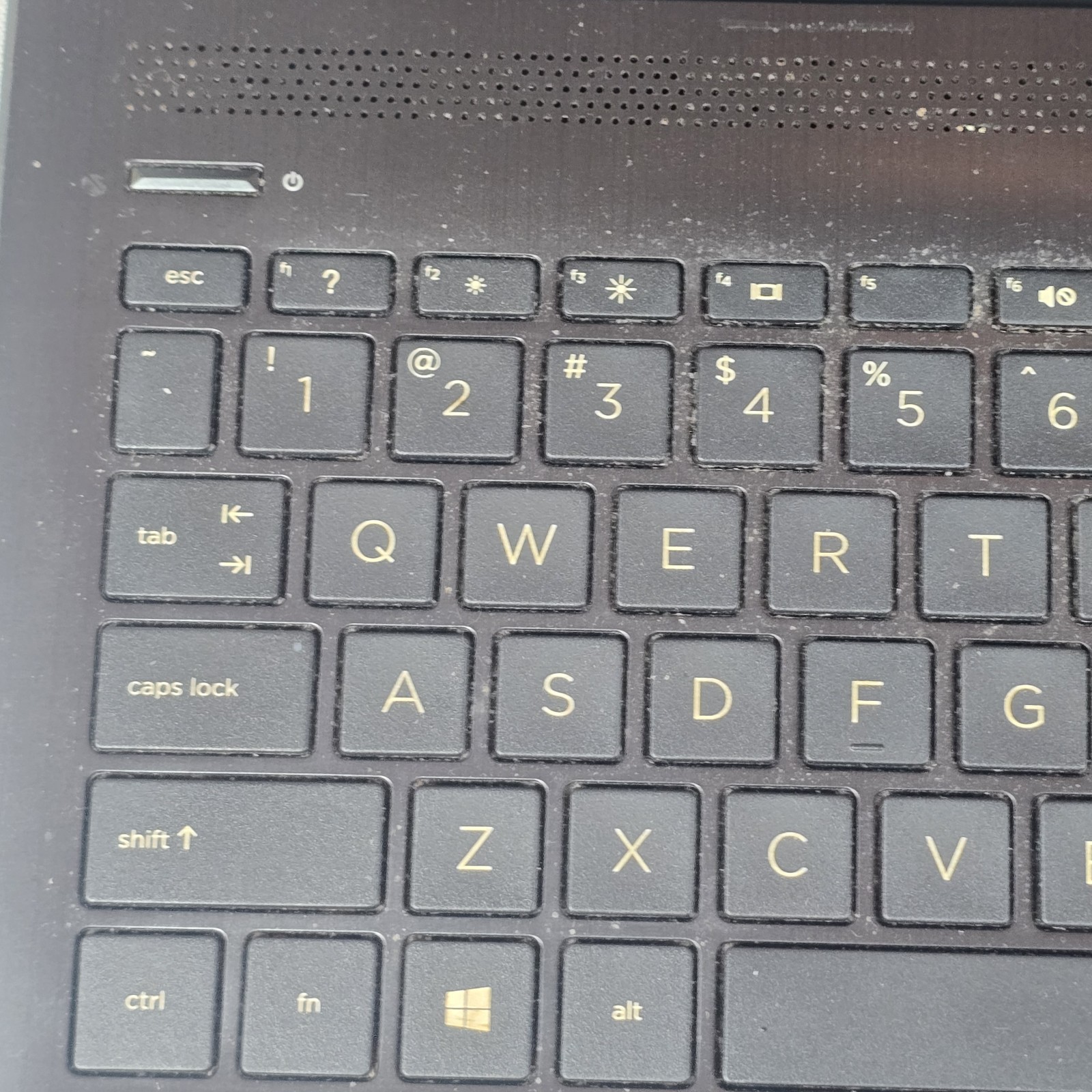 HP LAPTOP 15-DB0XXX AMD E2-9000E RADEON R2 1.50 GHz 4GB RAM READ
