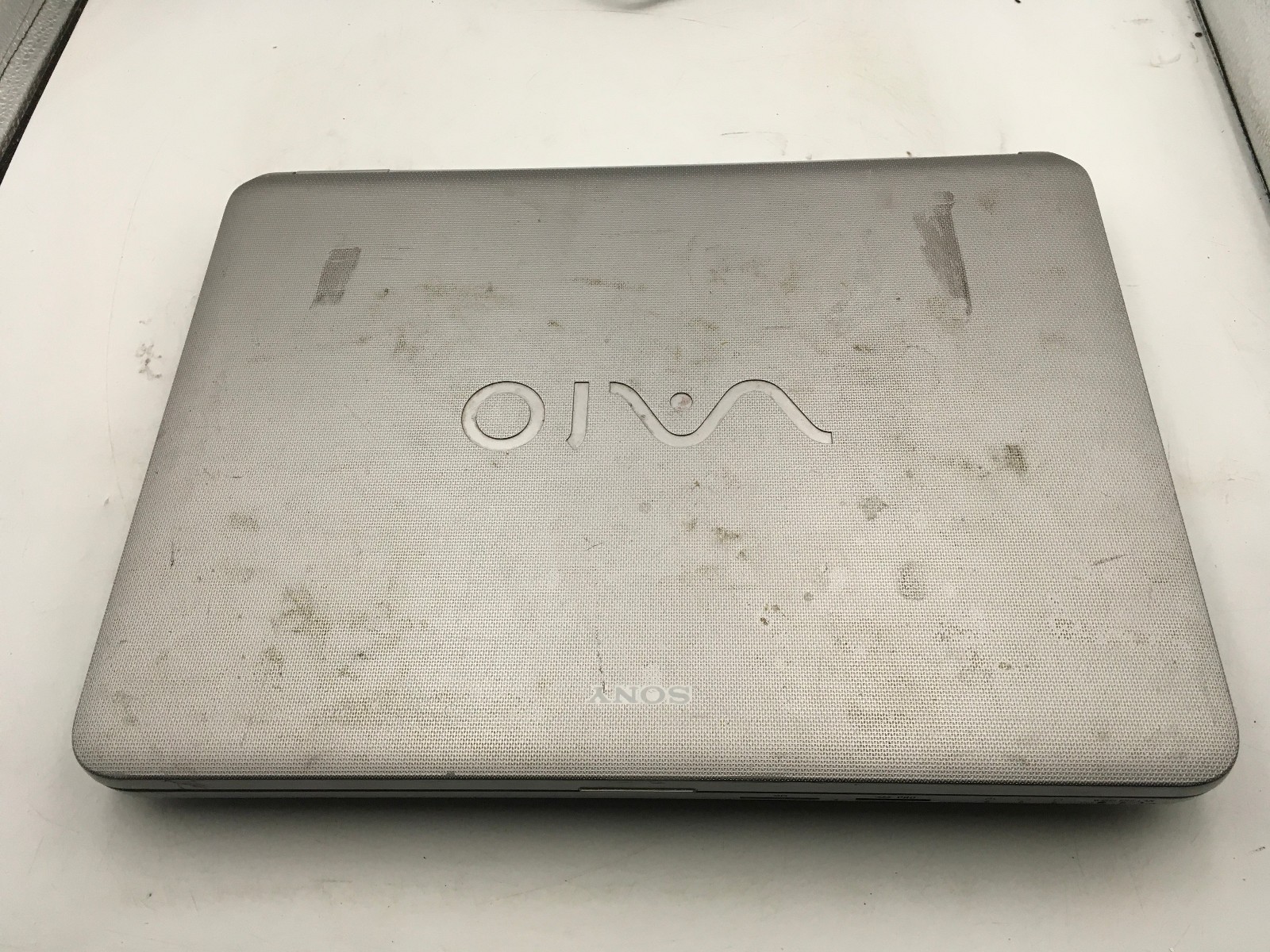 SONY VAIO PCG 7113L – BOOTS TO BIOS – INTEL CORE 2 DUO – 2GB RAM – 15″ -READ- BB