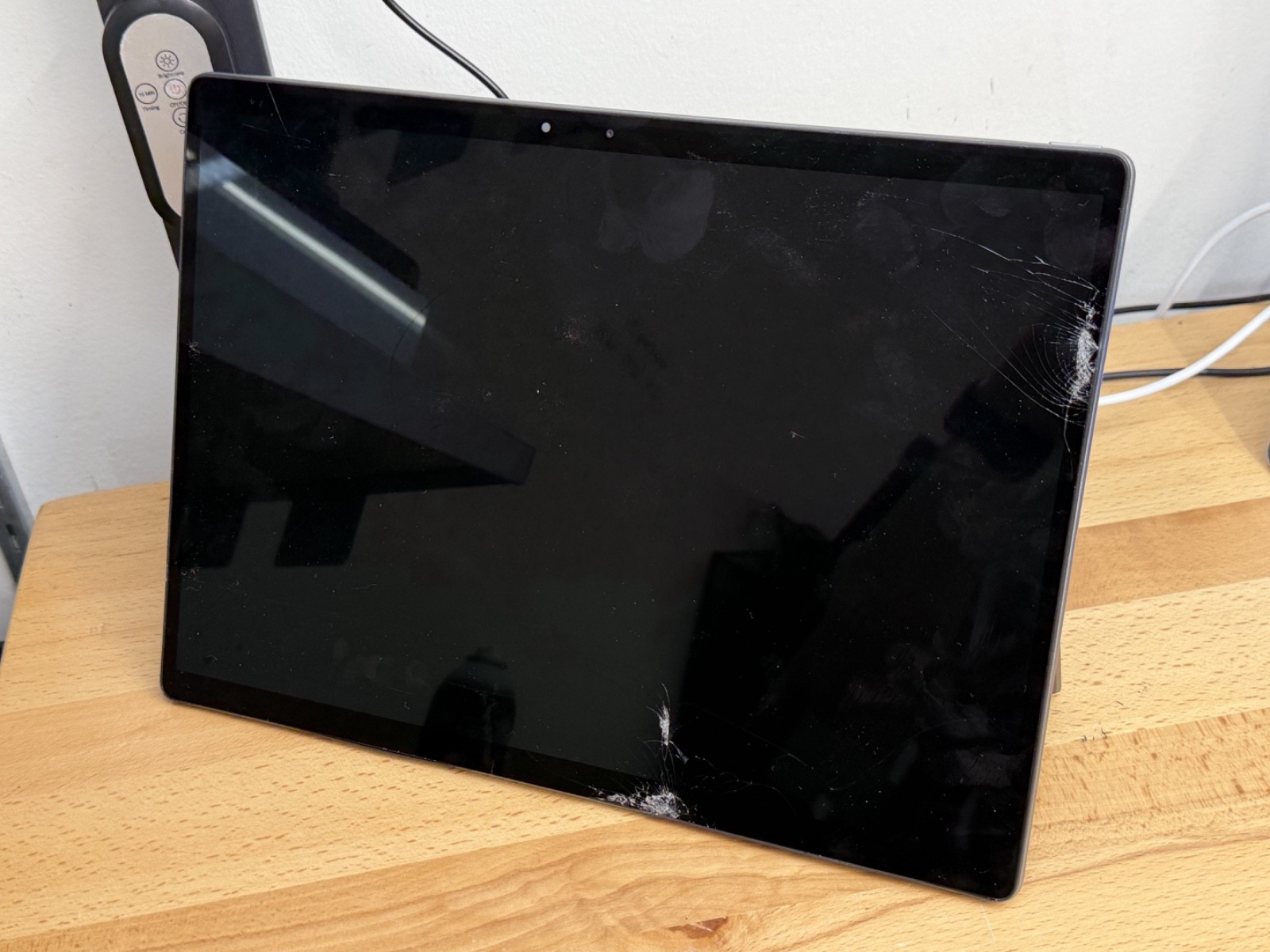 Dell Latitude 7320 Detachable 13″ Detachable 2-in-1 No KB for PARTS REPAIR