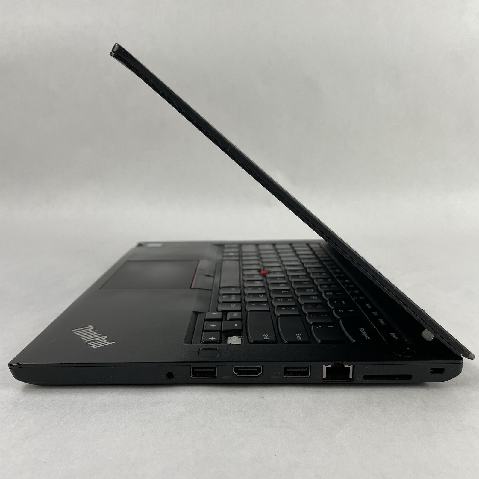 Lenovo ThinkPad T480 14″ i5-8350U 1.70 GHz 8 GB RAM No SSD/OS/AC/Batt – READ