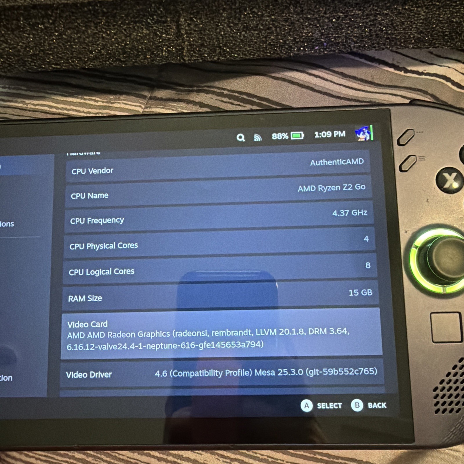 Lenovo Legion Go S 8″ 16GB RAM, 512GB SSD, AMD Ryzen Z2, SteamOS, Nebula