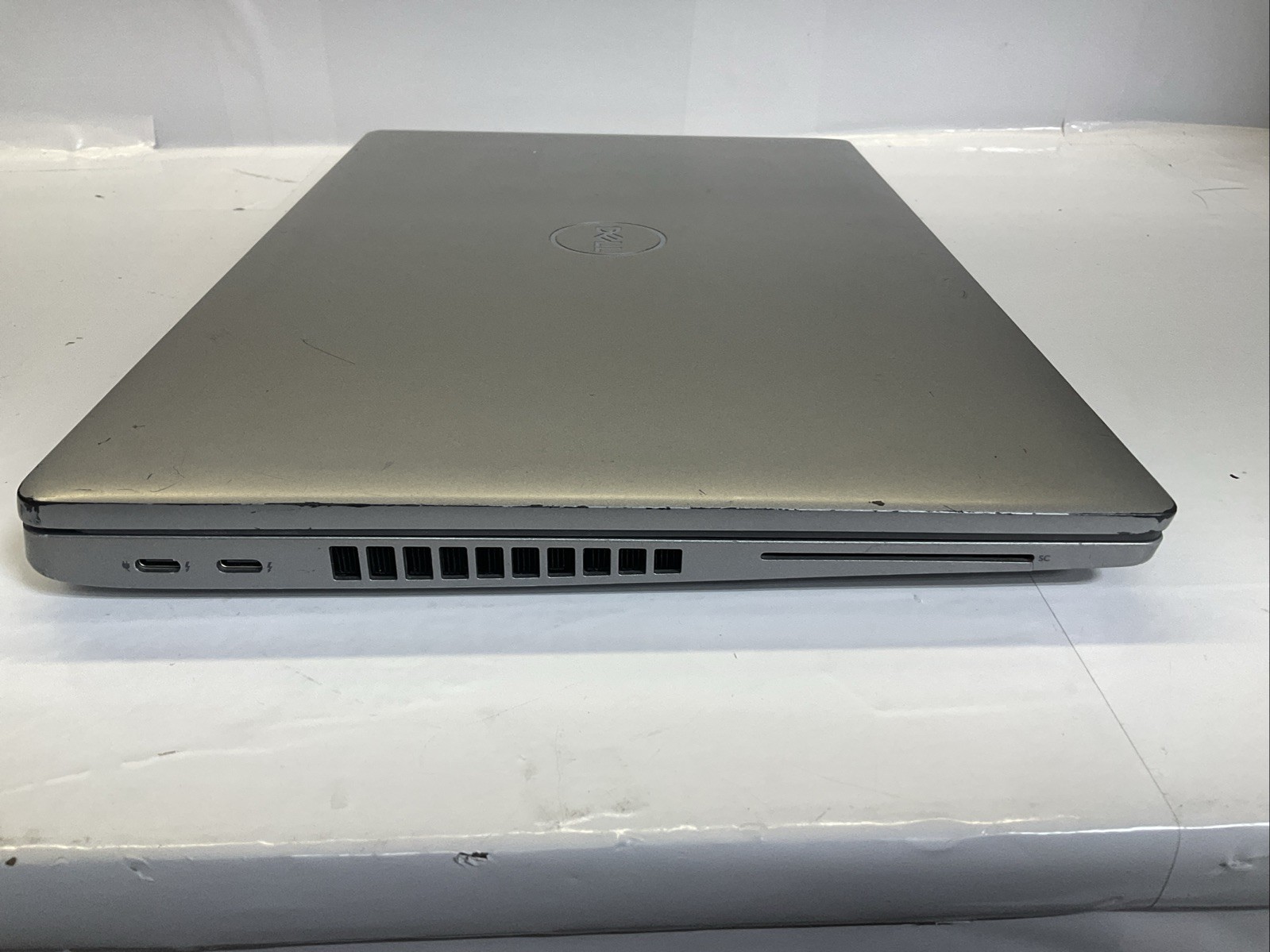 Dell Latitude 5520 15.6-inch i7-11th 16GB RAM 256GB SSD Touch W11 Pro AC(133F)