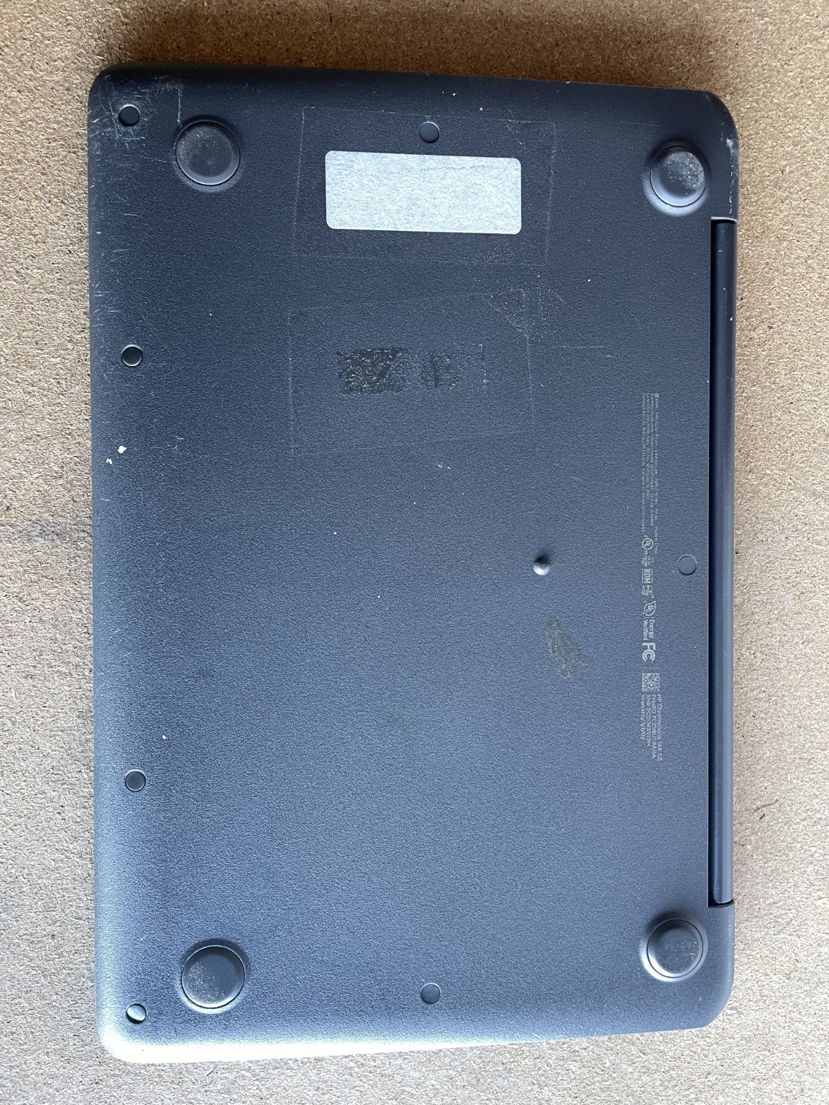 Cosmetic damage, Good screens – HP Chromebook 14a G5 (7CZ98UT)