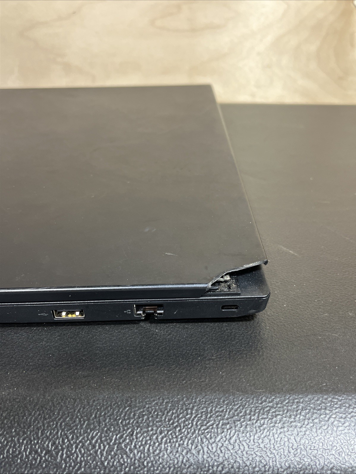 Lenovo Thinkpad E495 14″ Ryzen 5-3500U UNTESTED SOLD AS IS FOR PARTS OR REPAIR