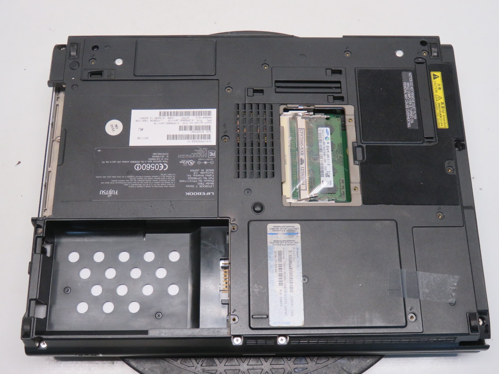 Fujitsu Lifebook T900 Intel Core i5 CPU M 520 2.40GHz 1GB NO HDD No Batt