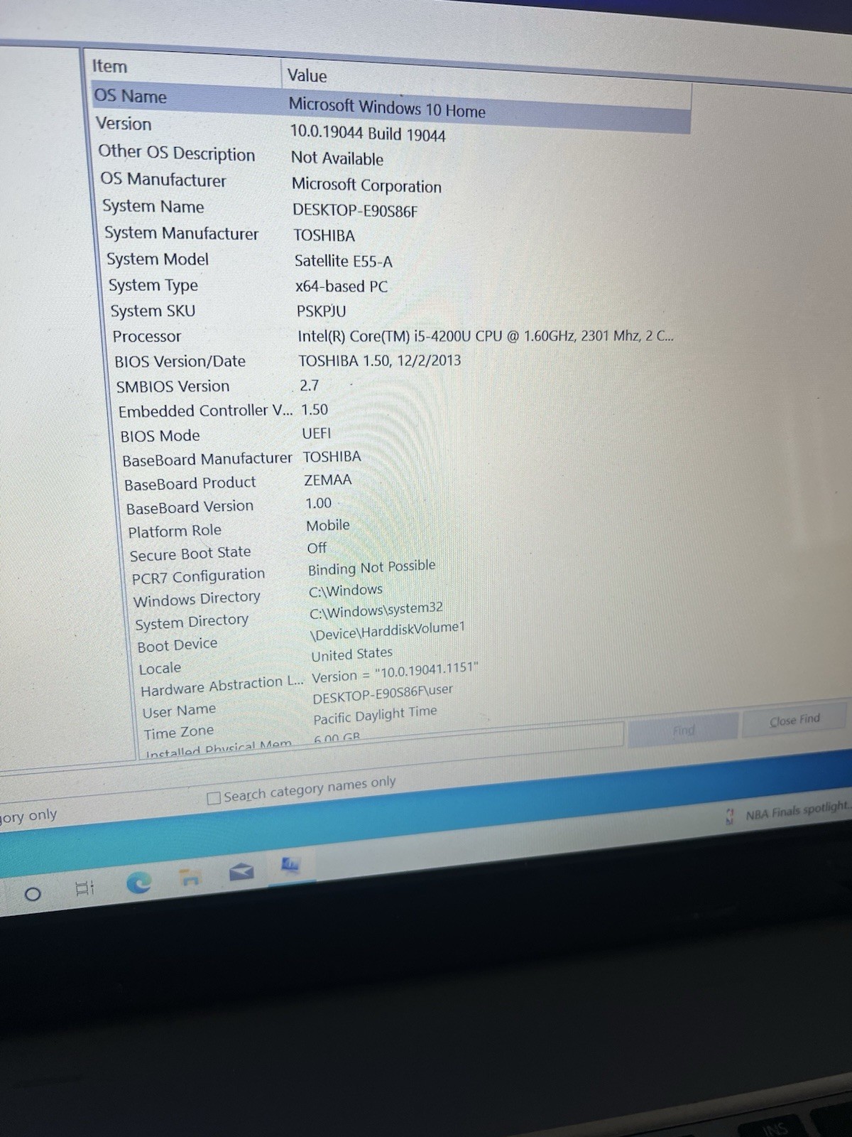 Toshiba Satellite E55-A5114 Laptop (Intel i5, 750 Gb HDD 6 Gb DDR3, Windows 10)