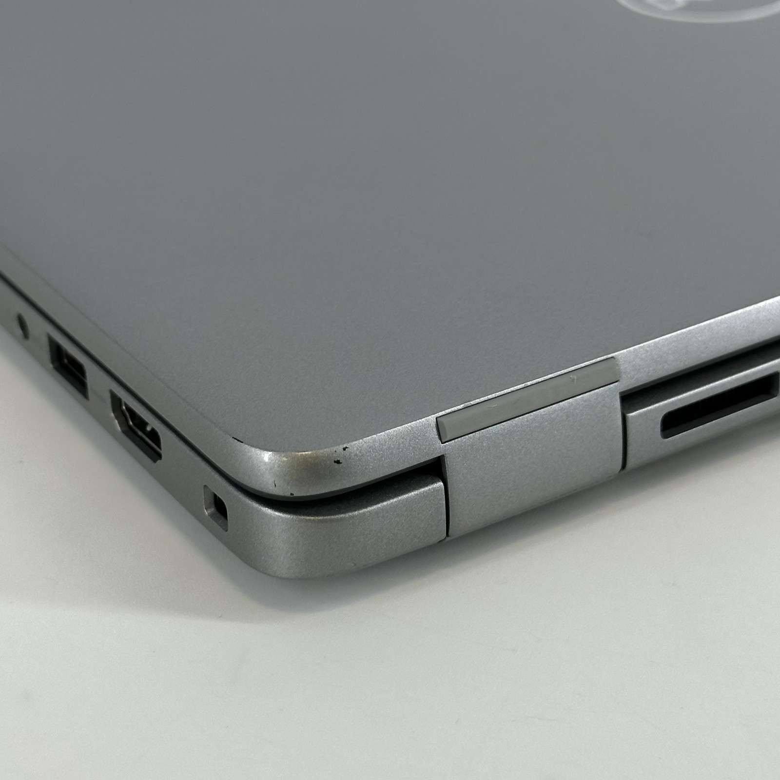 Dell Latitude 5450 14 Gray FHD TOUCH 1.7 GHz Ultra 7 165U 32GB 512GB SSD Good