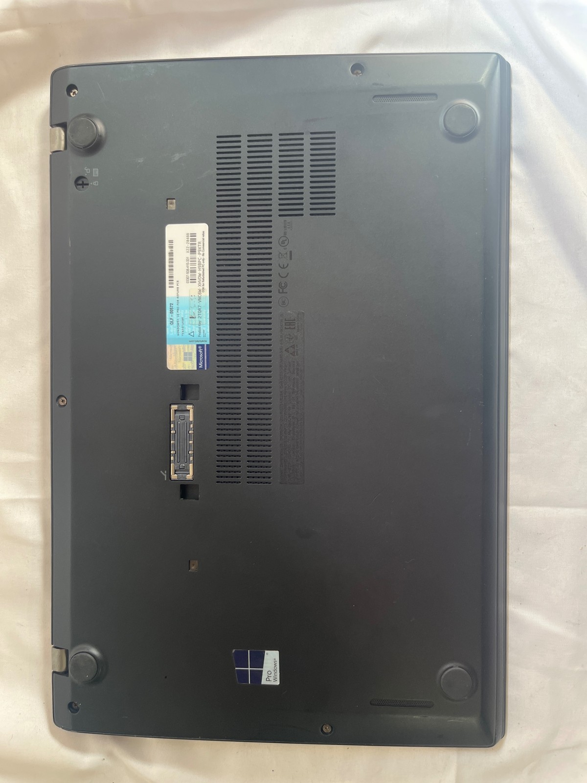 Lenovo ThinkPad T460s Intel Core i5-6300U 8 GB No Drive 14″