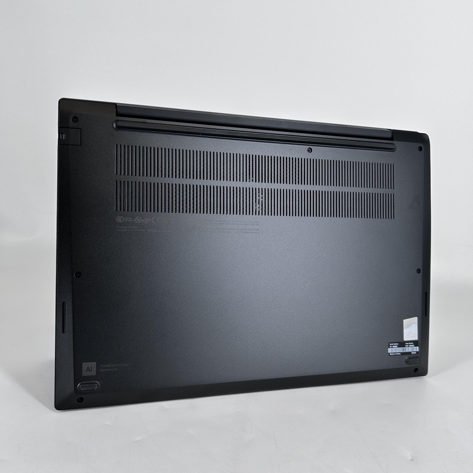 Lenovo ThinkPad E16 Gen 1 Black FHD+ 2.0 GHz Ryzen 7 7730U 24GB 1TB/512GB Good