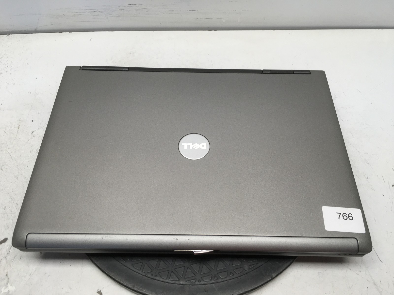 Dell Latitude D630 Intel Core 2 Duo 06FB 2.2GHz 1 GB Ram 500GB HDD Windows XP