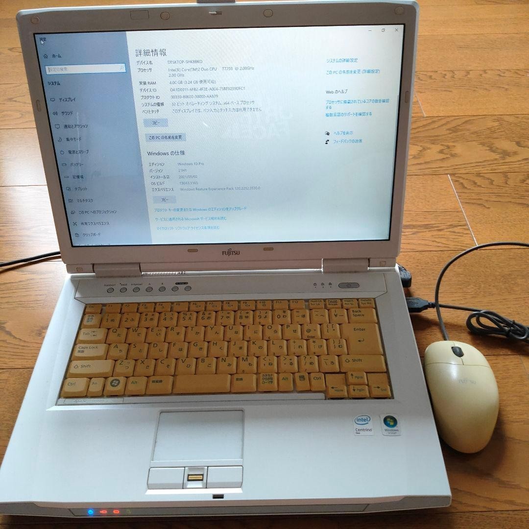 Fujitsu FMV-BIBLO NF70Y Laptop Windows 10 Pro 32-bit Japanese Keyboard w/ Mouse
