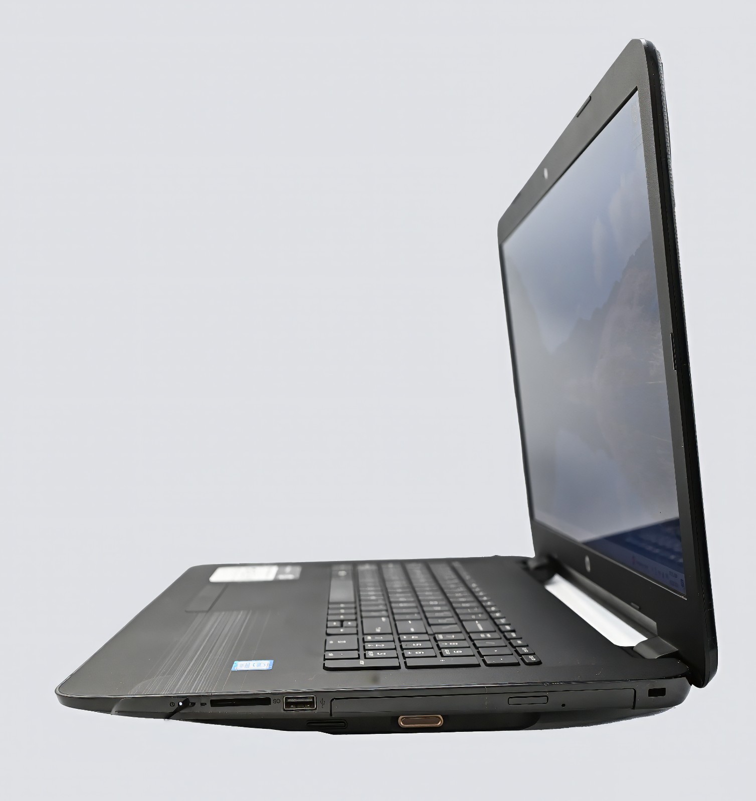 HP Pavillion Notebook i5-7200u 2.5GHz 8GB RAM 240GB HD – NO BATTERY