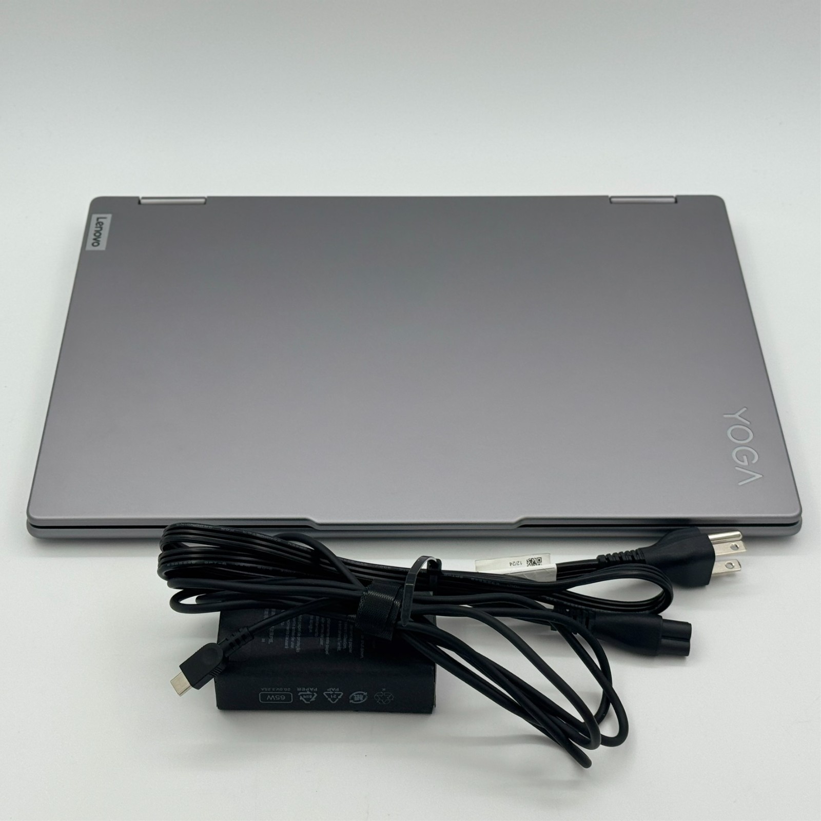 Lenovo Yoga 7 2-in-1 16″ 2K Touchscreen Ryzen 7 8840HS 16GB 512GB SSD Gray