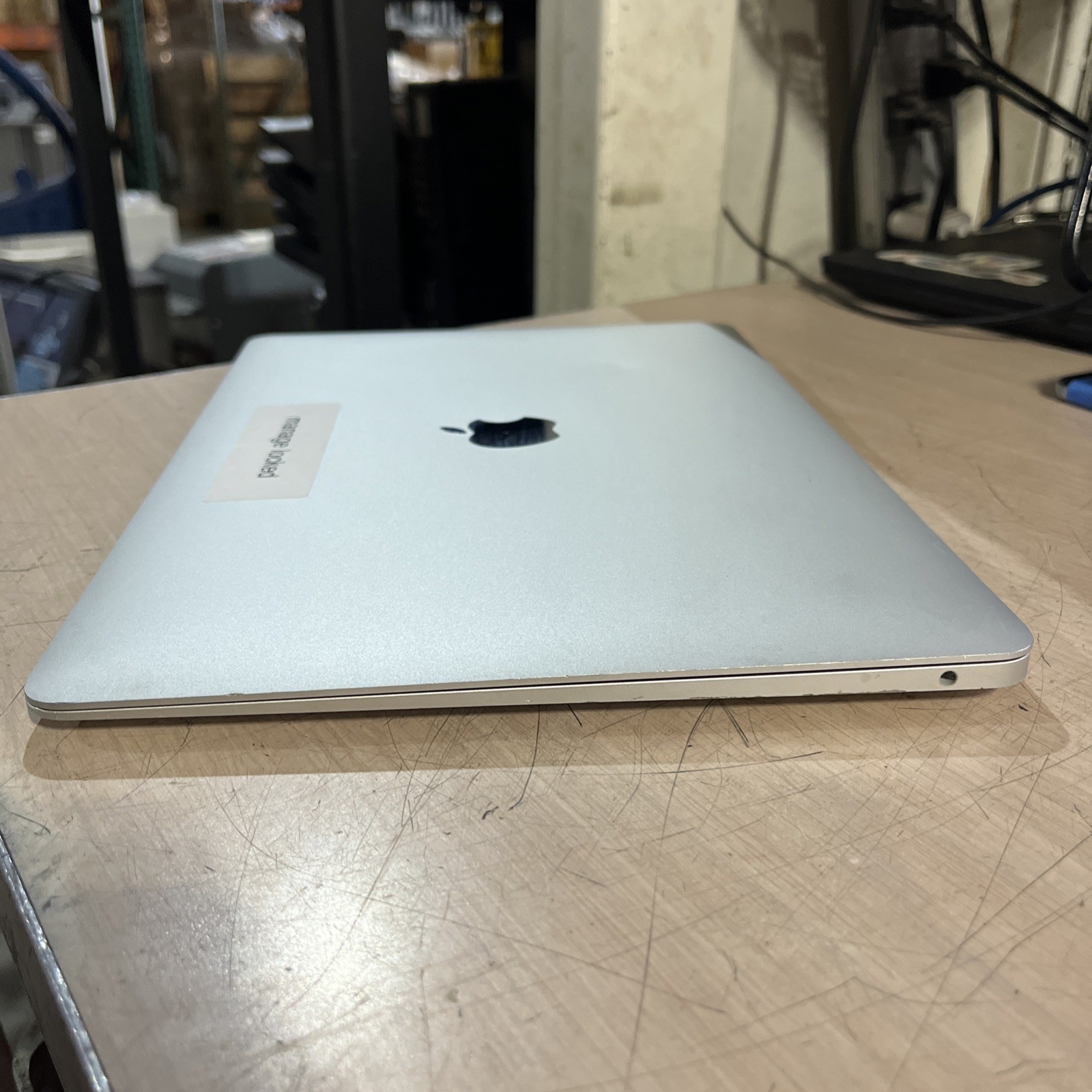 APPLE MACBOOK AIR 13″ SCISSOR, 2020 CORE I3-1000NG4 1.1GHZ 8GB RAM 256SSD