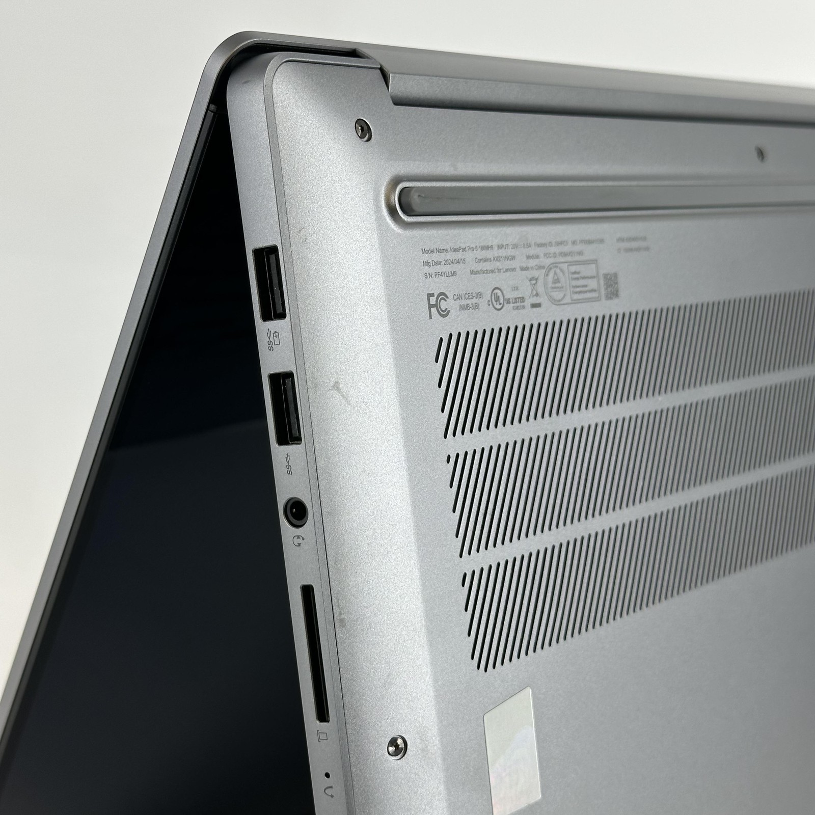 Lenovo IdeaPad Pro 5i 16 2K TOUCH 2.3 GHz Ultra 9 185H 32GB 1TB SSD RTX 4050