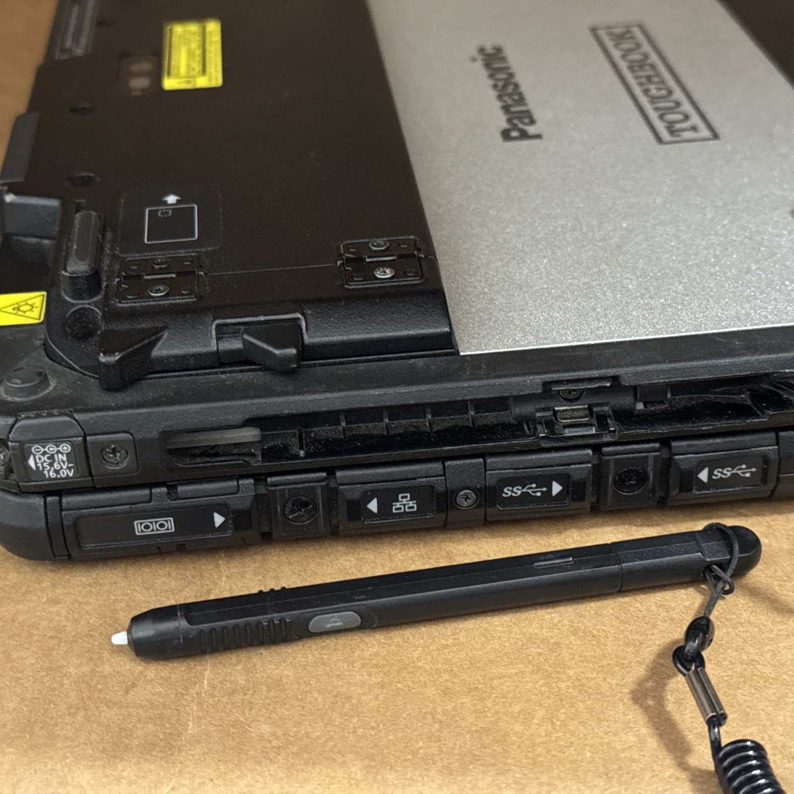 Panasonic Toughbook CF-20 i5-7Y57 1.20GHz 480GB SSD 8GB No Window W/ Pen 7th Gen