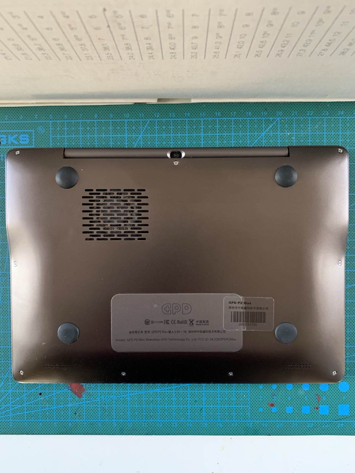 GPD P2 MAX Windows 11 Core m3-8100Y Memory 16GB SSD 512GB