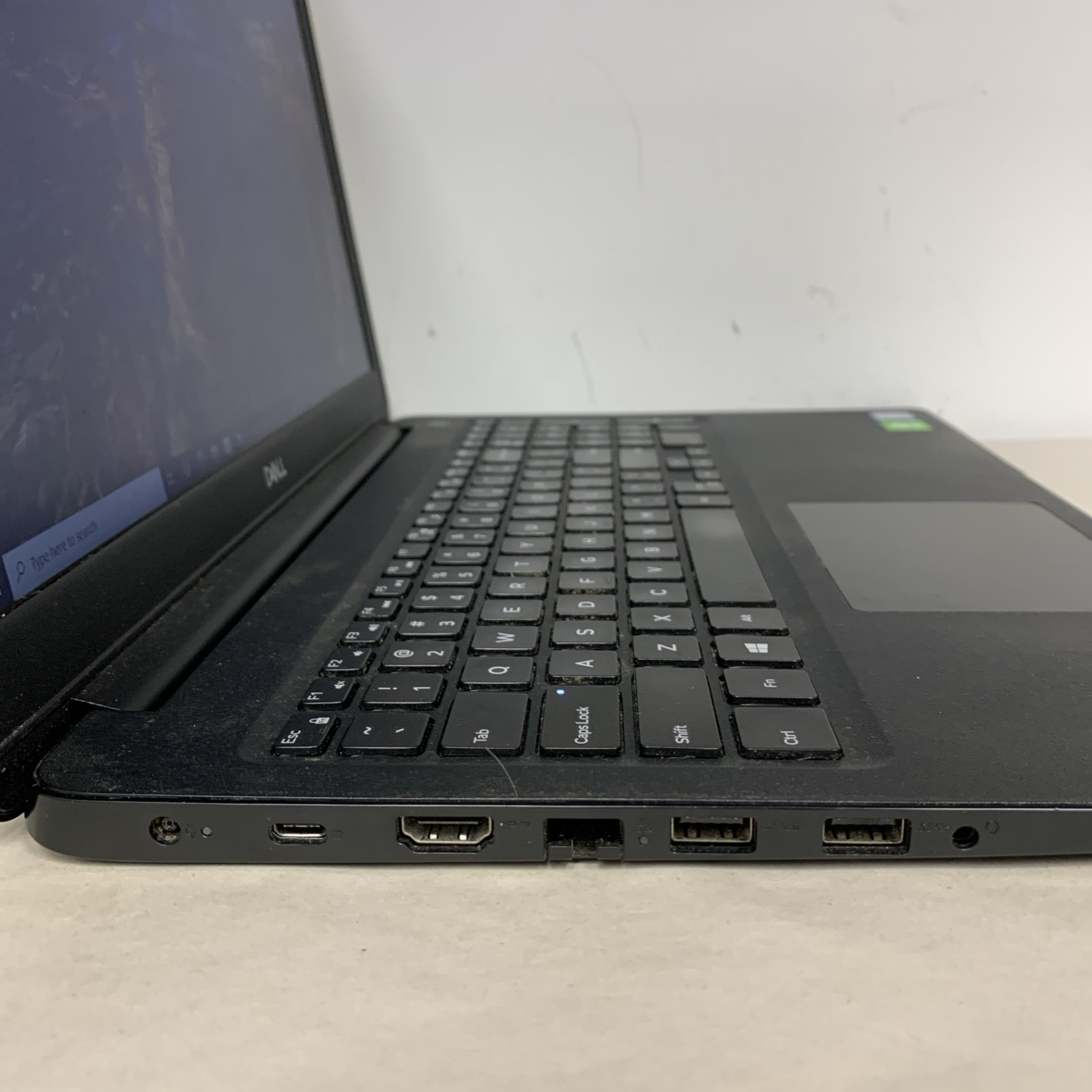 Dell Latitude 3500 i7-8565U 8GB RAM 256GB SSD Win10 Pro | READ DESCRIPTION