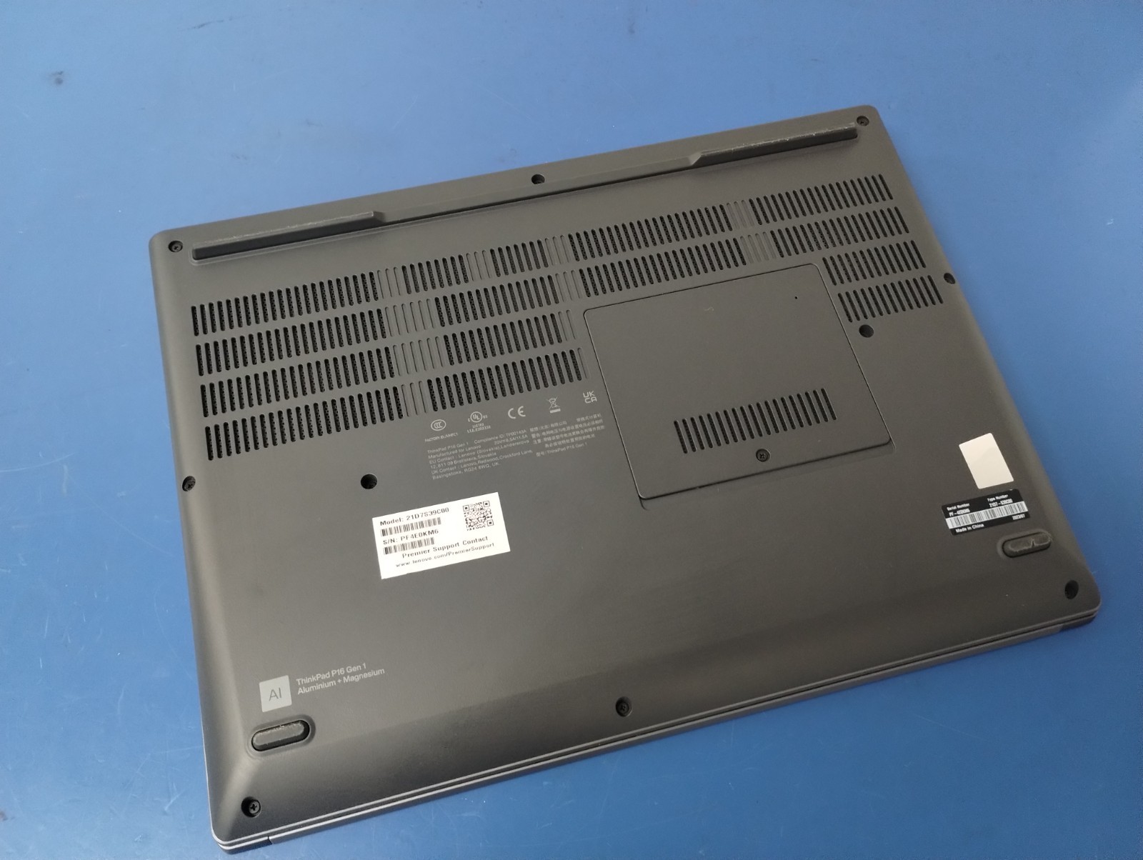 LENOVO THINKPAD P16 GEN 1, Intel Core i7-12850HX, 48 GB RAM, 256GB & 1TB M.2