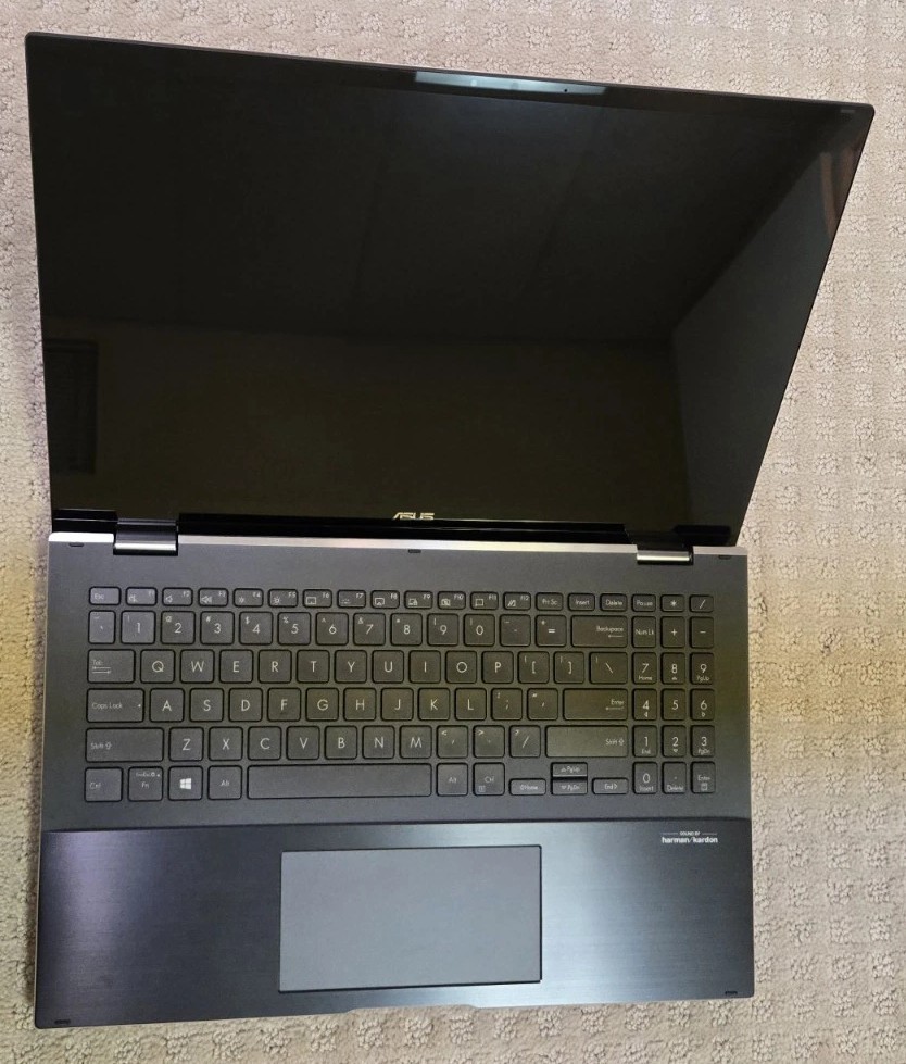 ASUS ZenBook Flip 15 Laptop Q528EH 15.6″ 512GB SSD, Intel Core i7, 16GB
