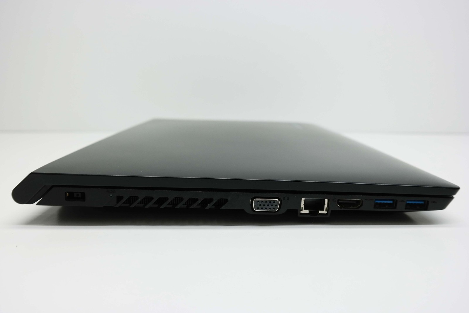 Lenovo IdeaPad B50-45 15.6″ AMD E1-6010 4GB 320GB Windows 7