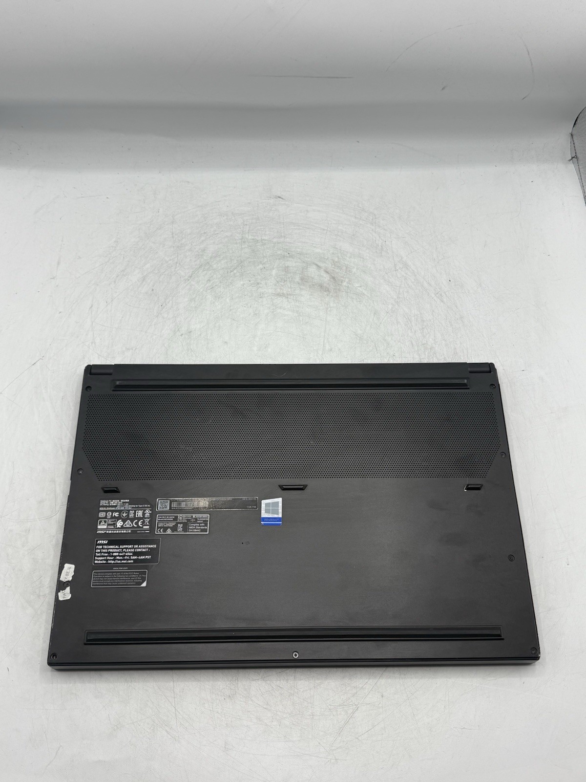 MSI GS66 Stealth 15.6″ FHD i9-10980HK 3080 READ