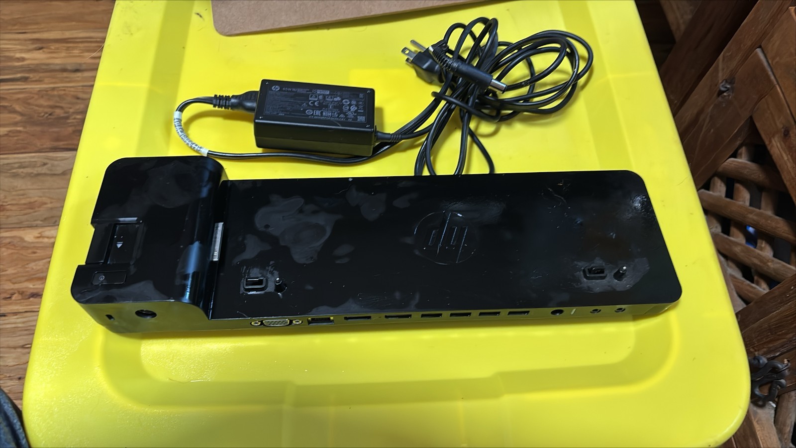 HP Laptop charging station