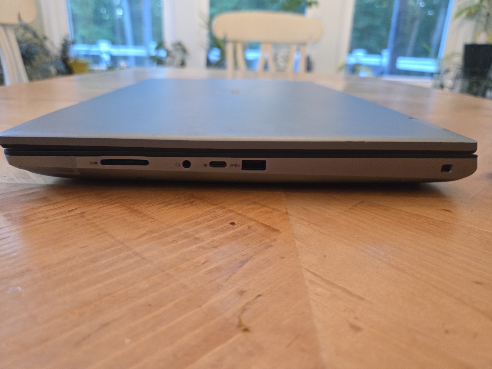 2023 Dell Precision 7780 Workstation I9-13950HX, 1TB, 32gb Ram, RTX 1000 ADA GPU