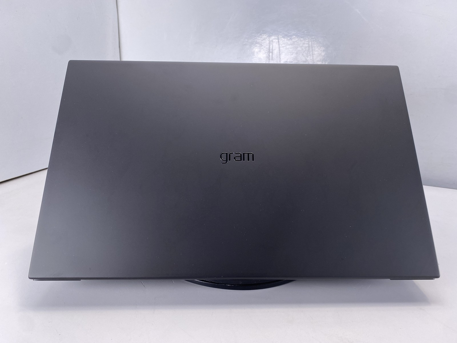 LG Laptop 15Z90T-H.AAB4U1 15.3″ Intel Core Ultra 7 255H 1TB- Gray