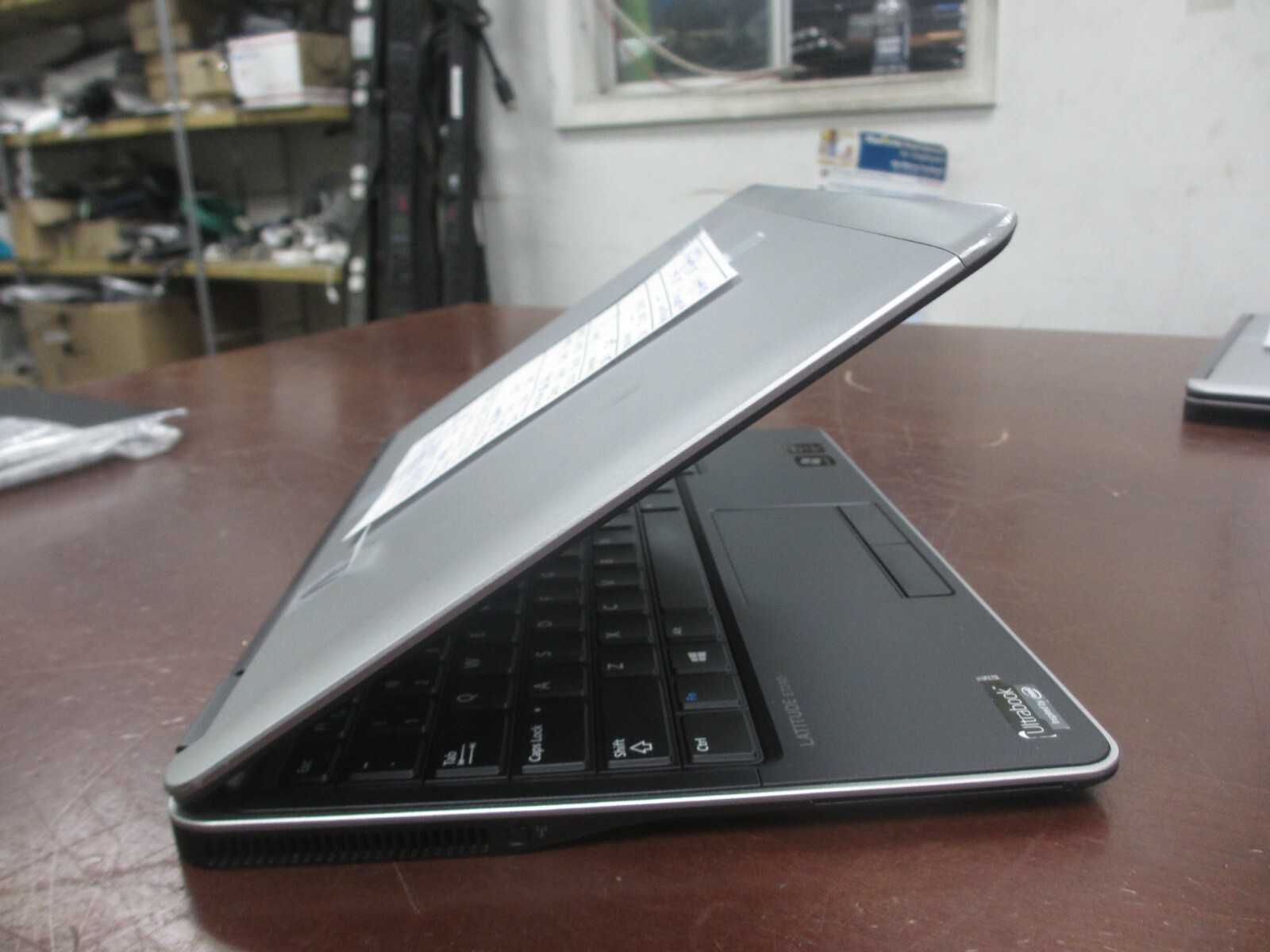 Dell Latitude E7240 I7-4600U 2.10GHz Laptop [NO RAM/HDD/OS/BATTERY/AC/BCOVER]##