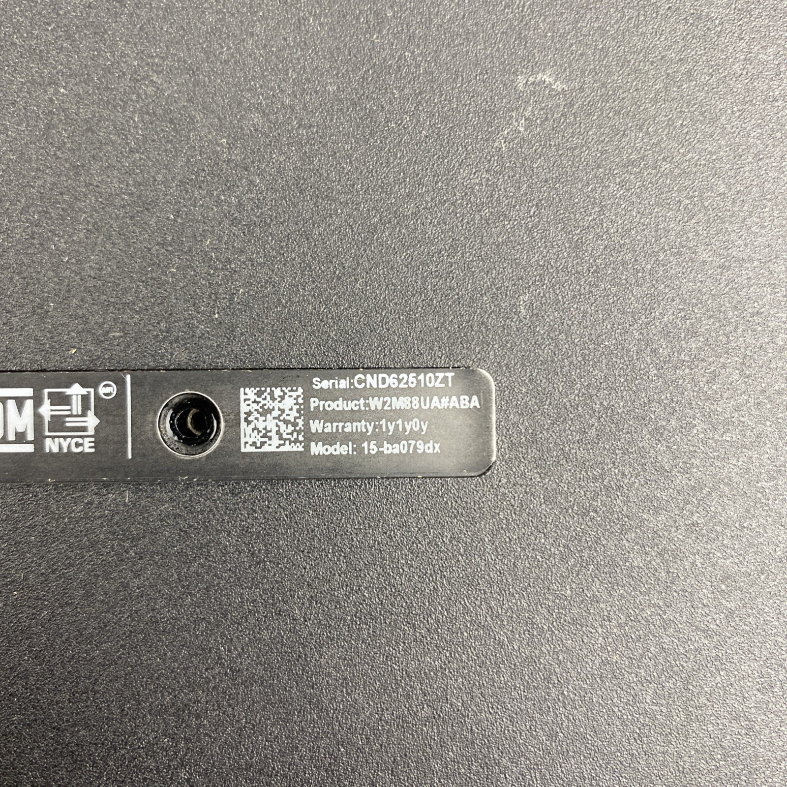 HP 15-ba079dx AMD A10-9600P 2.40GHz 4GB RAM 15.6″ No Battery/HDD/OS BAD SCREEN