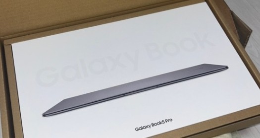 SAMSUNG Galaxy Book 5 Pro H 16″ / Ultra 7 16GB / 512GB / NT960XHA-K71A