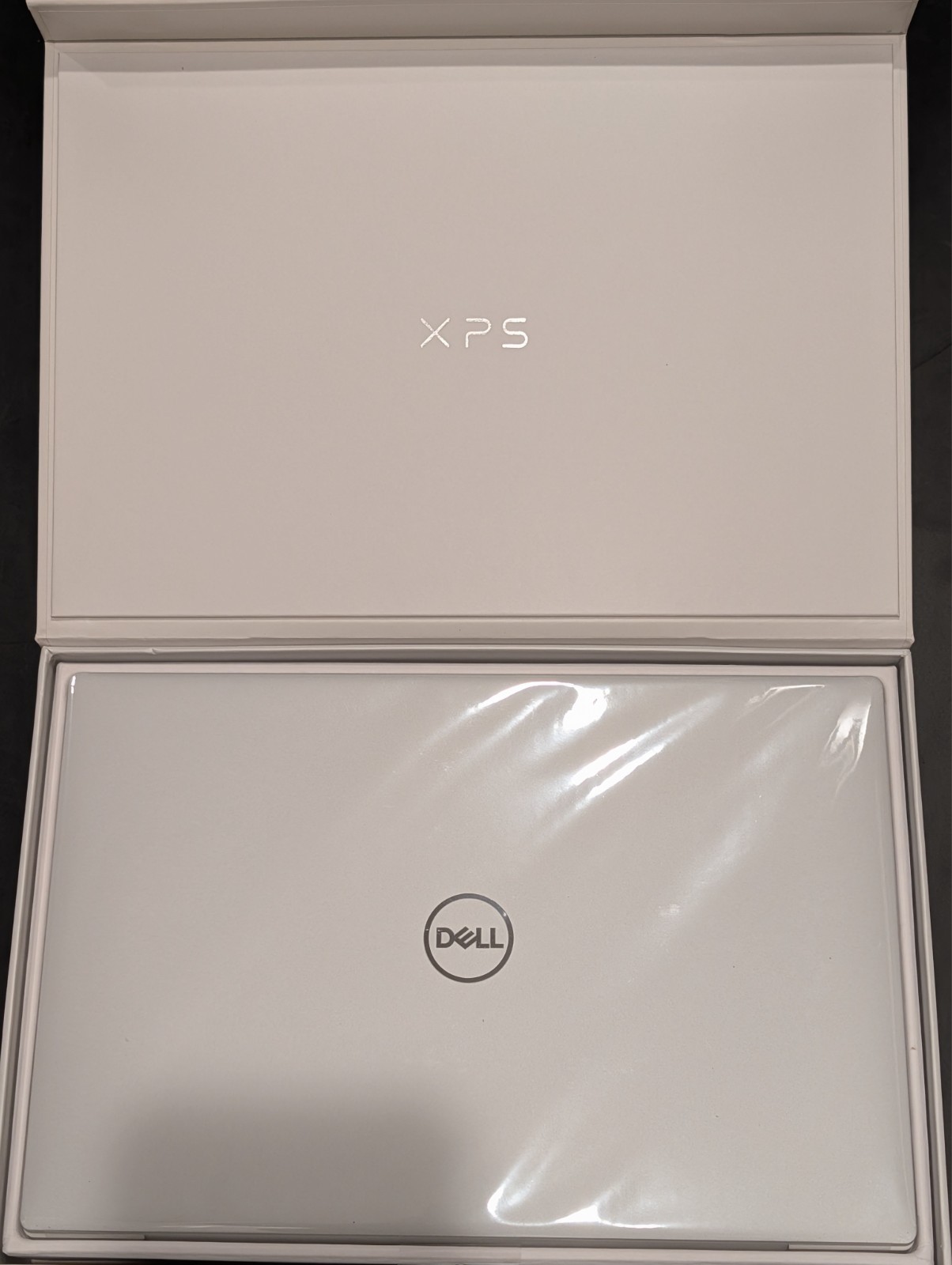 Dell XPS 13 9300 10th Gen i5 (Certified for Ubuntu)