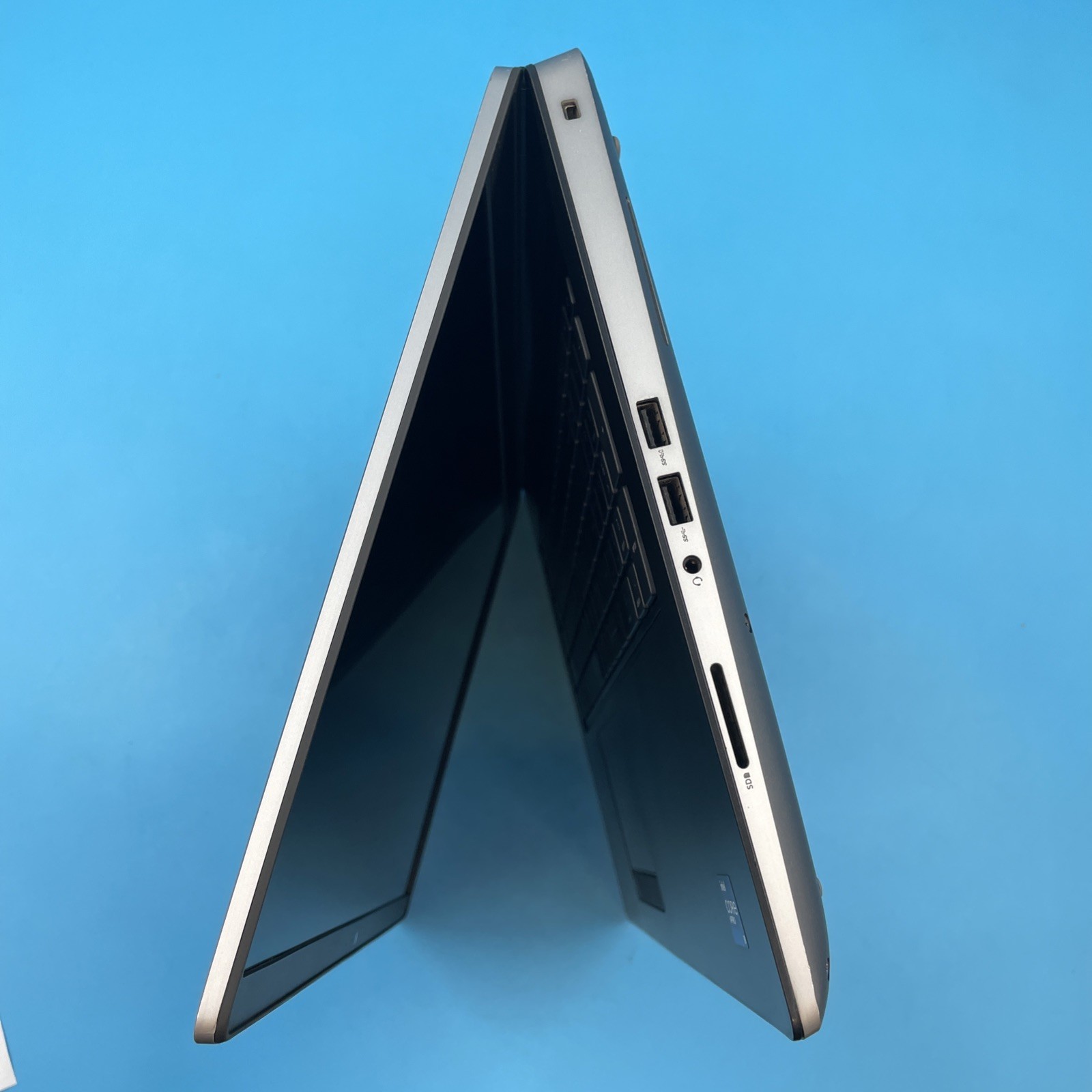 Dell Precision 7760 | i9-11950H | 64GB RAM | NO DRIVE | A4000 | NO OS | 56% BATT