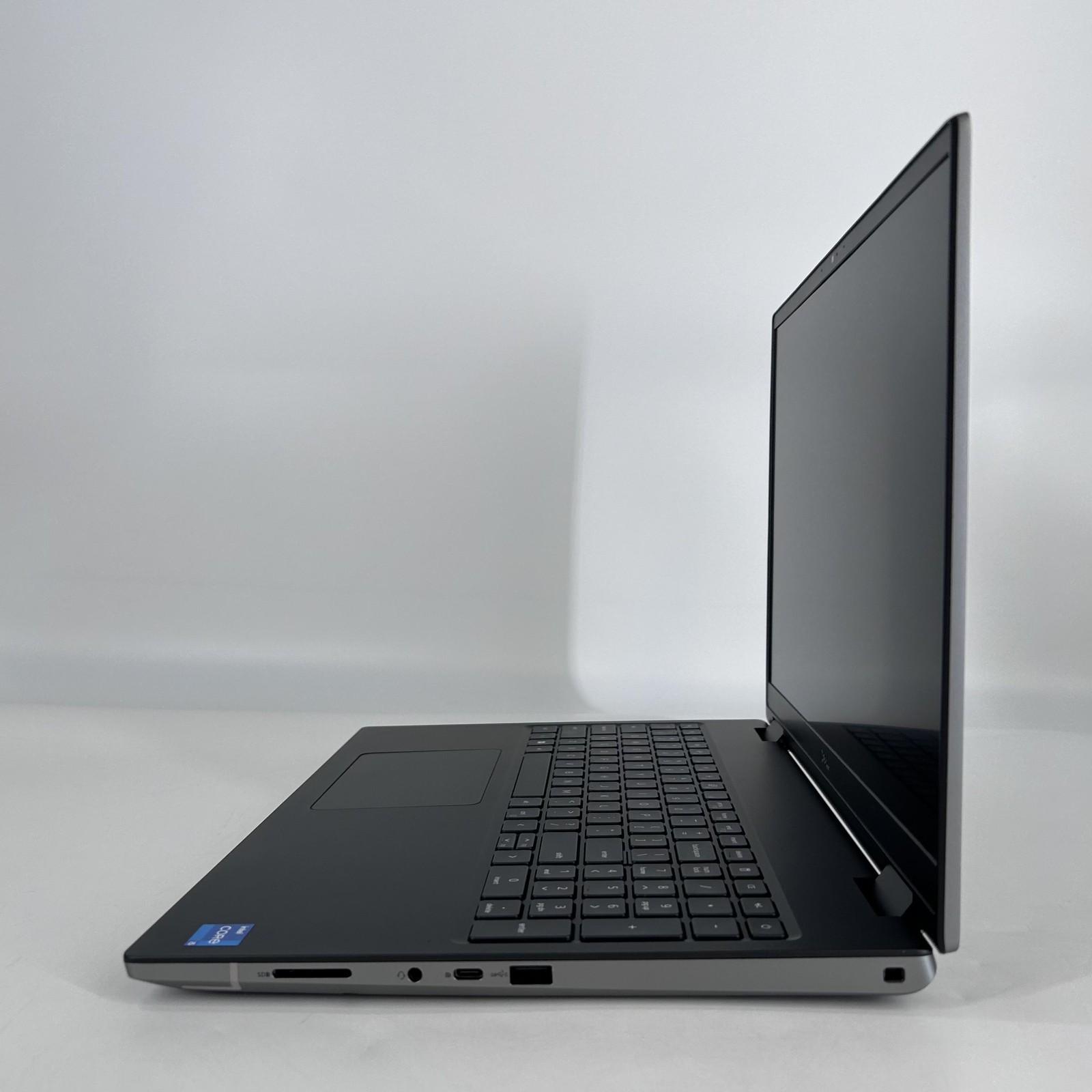 Dell Precision 7680 16 FHD+ 2.6 GHz i5-13600HX 16GB 256GB SSD NVIDIA RTX A1000