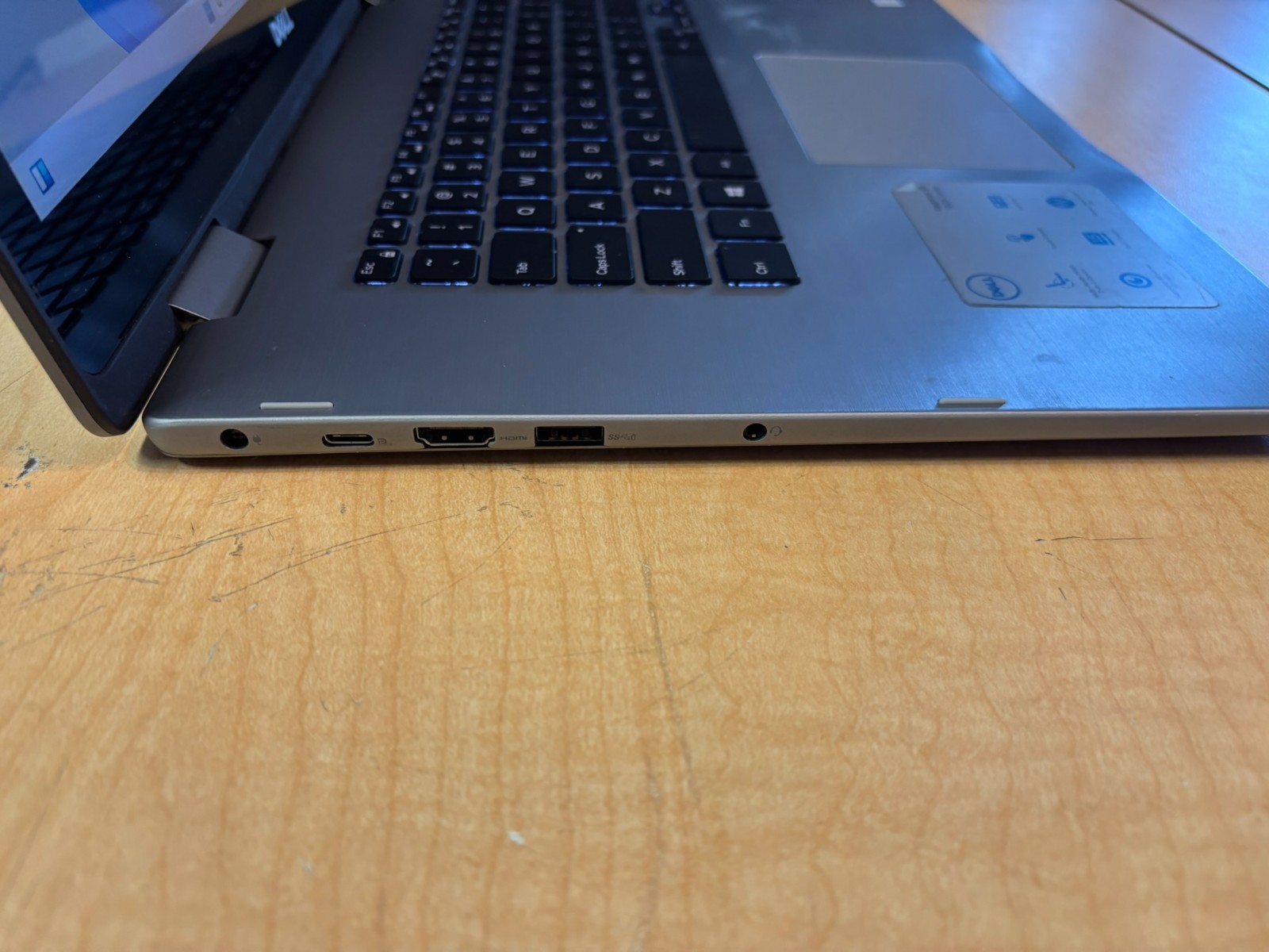 Dell Inspiron 15-7579