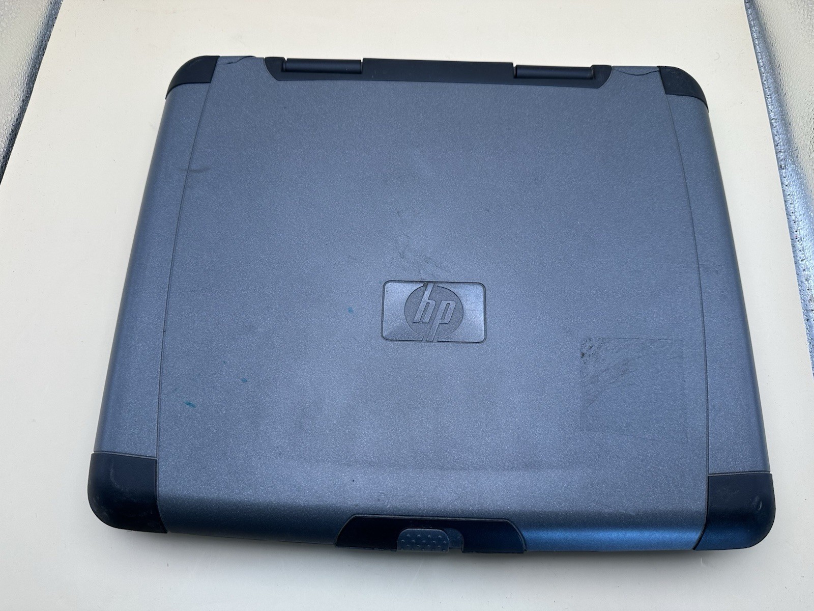 HP OmniBook XE3 Laptop Windows 10 DVD Tested w/ Charger Battery Does Not Hold