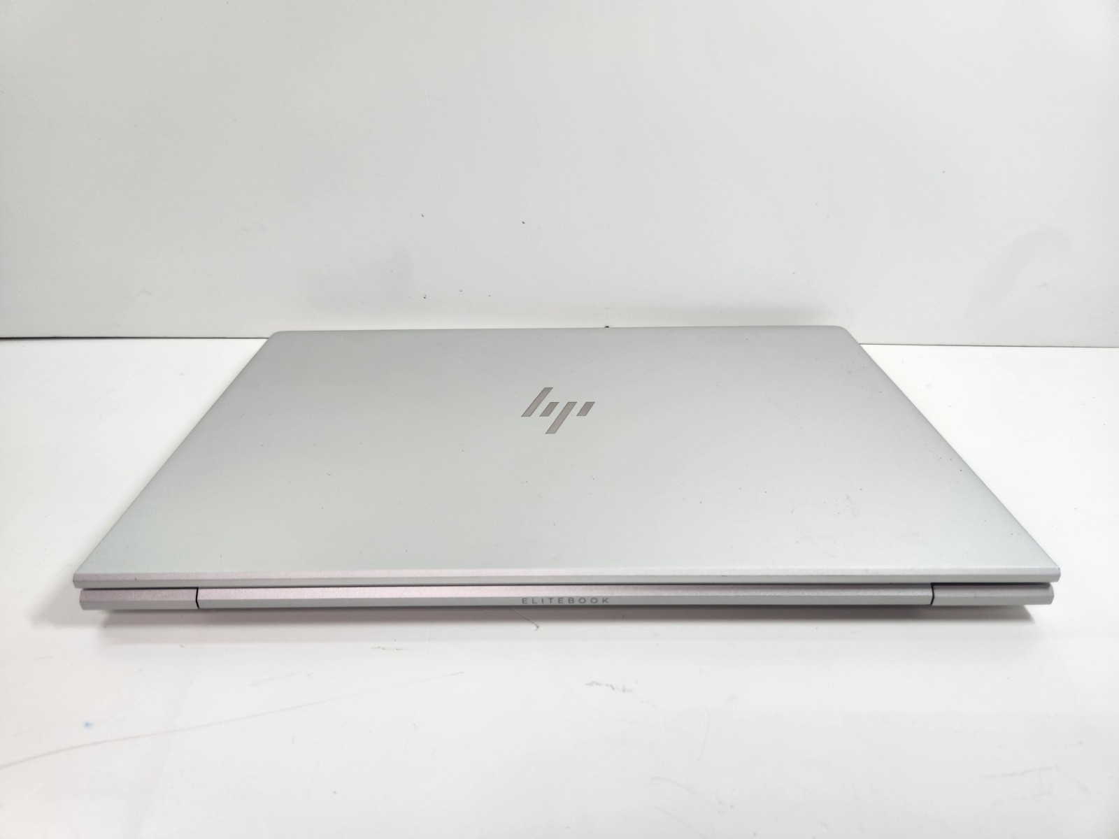 HP ELITEBOOK 840 G8 14″ i7-1185G7 16GB RAM 256GB NVMe WINDOWS 11 PRO GRADE B-