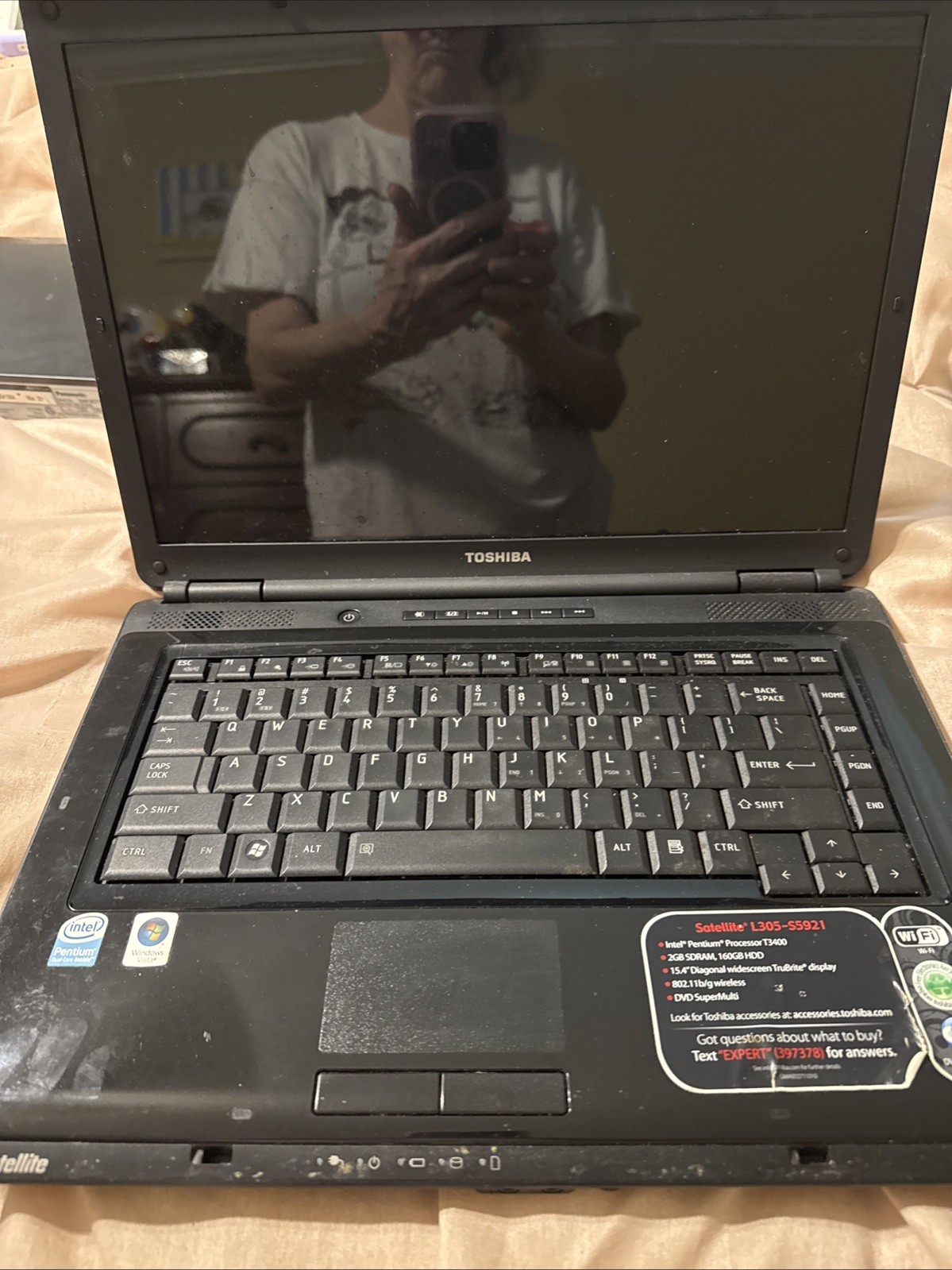 Toshiba Intel Pentium Laptop PSLB8U-079025 Satellite L305-S5921 System Unit