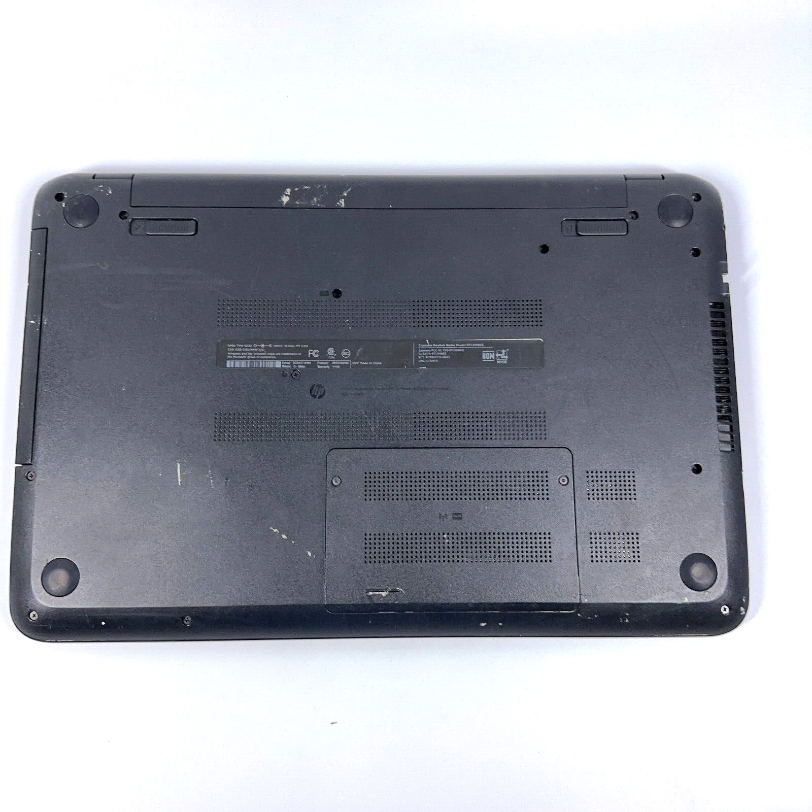 HP 15-f004dx AMD E1-2100 APU 1.0 GHz 8 GB RAM 500 GB HDD 15.6″ – For Parts