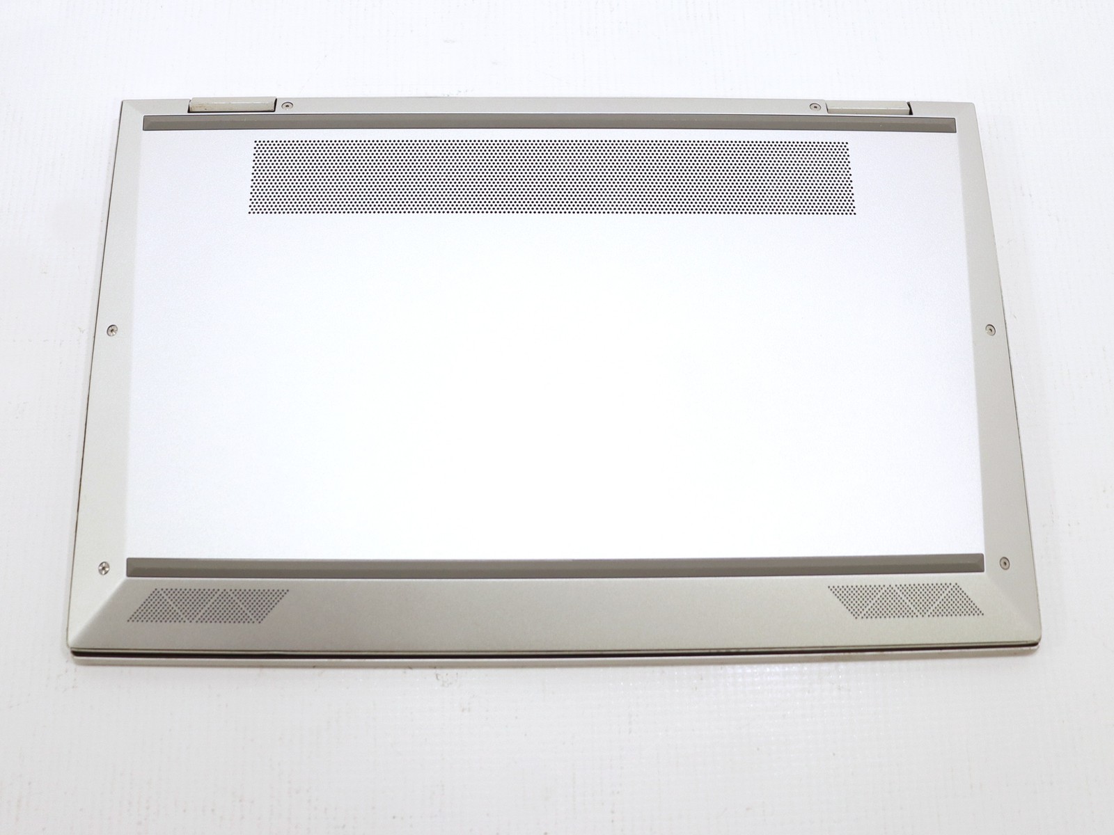 HP EliteBook X360 1040 G7 i7-0610U 16GB 256GB NVMe Windows 11 Pro – Cracked LCD